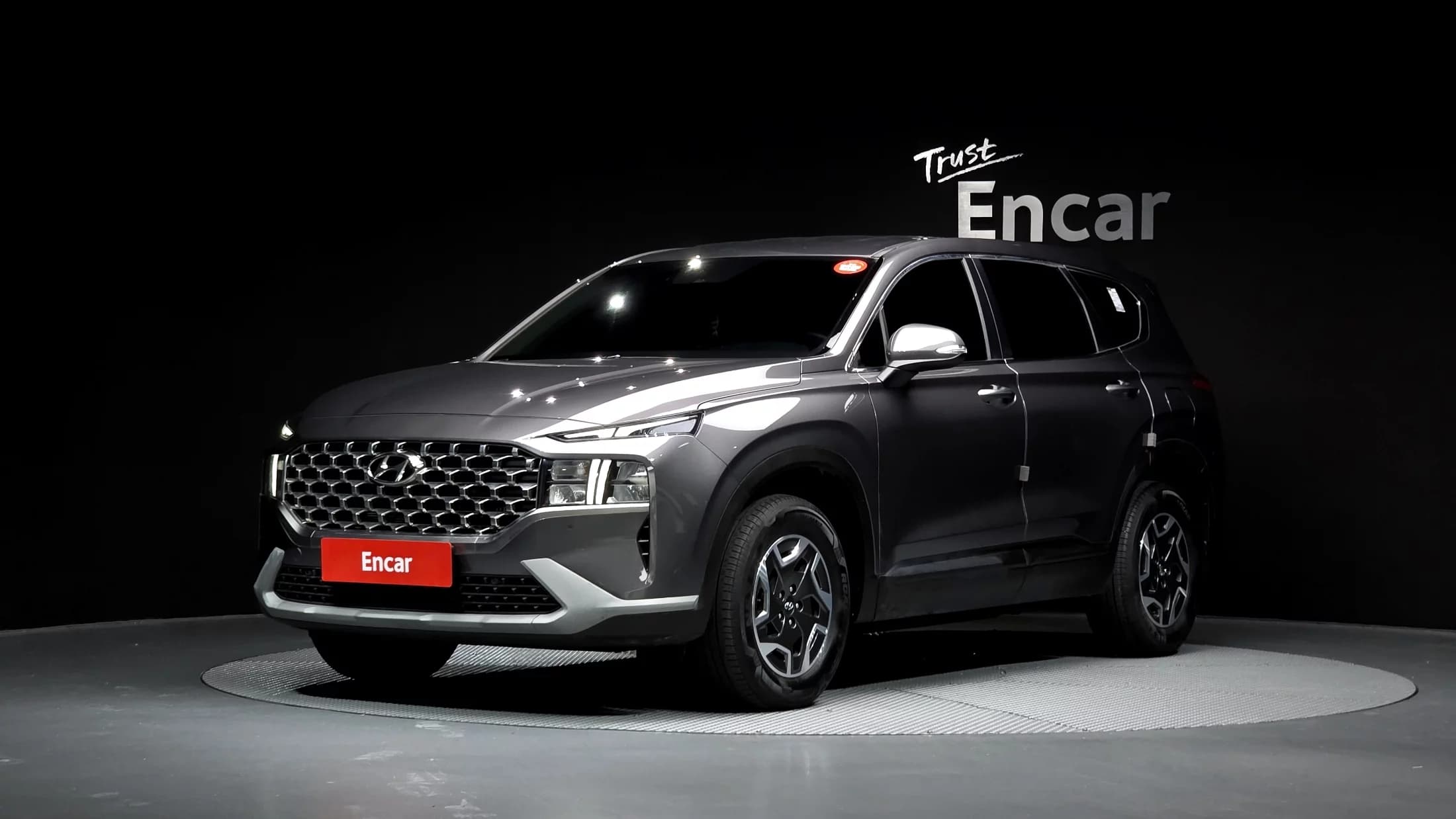 Hyundai Santa Fe HEV 1.6 2WD Exclusive, гибрид, 2023 г. 28503 км.