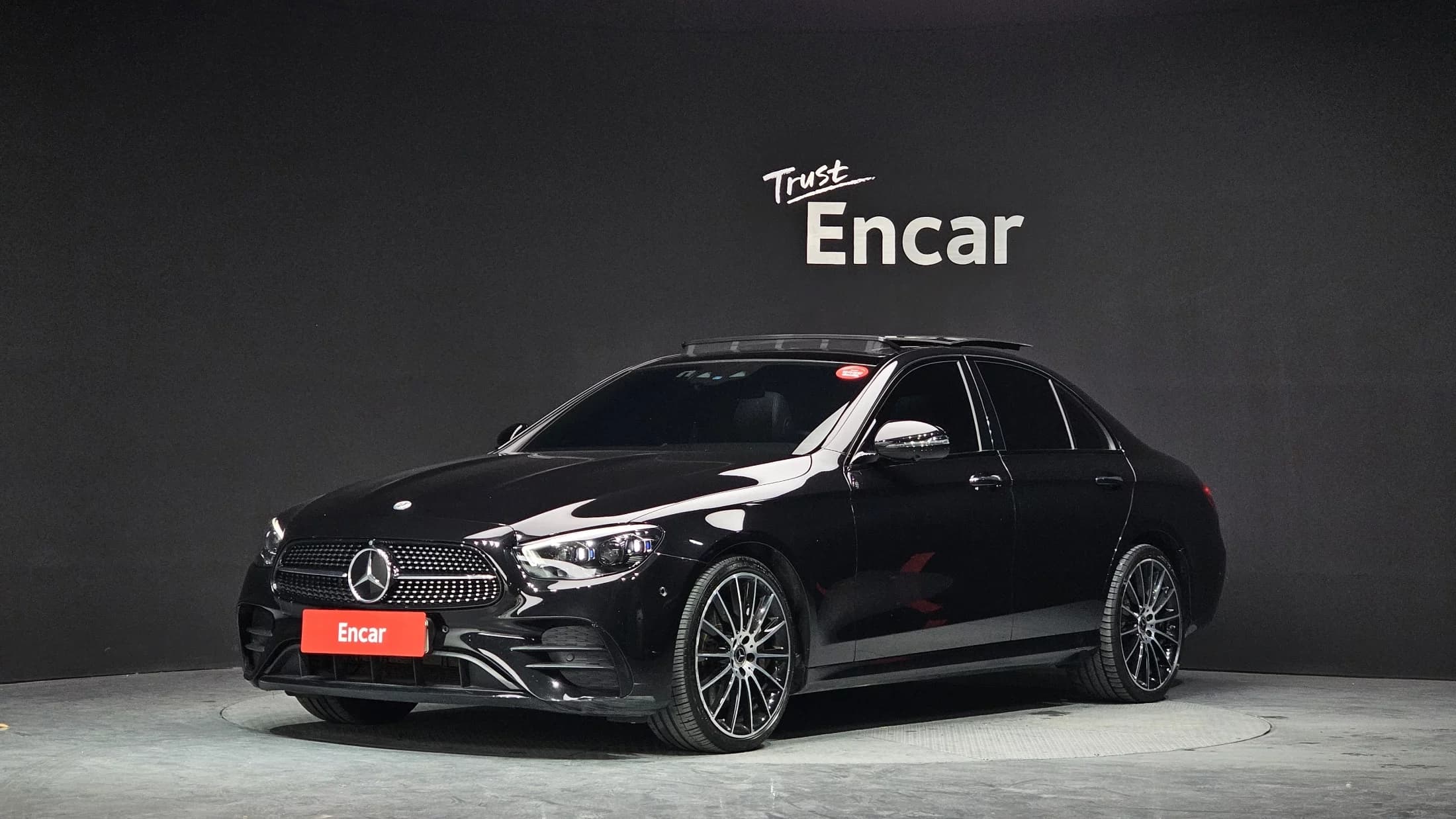 Mercedes-Benz E-Class E350 4MATIC AMG Line, 2023 г. 89481 км.