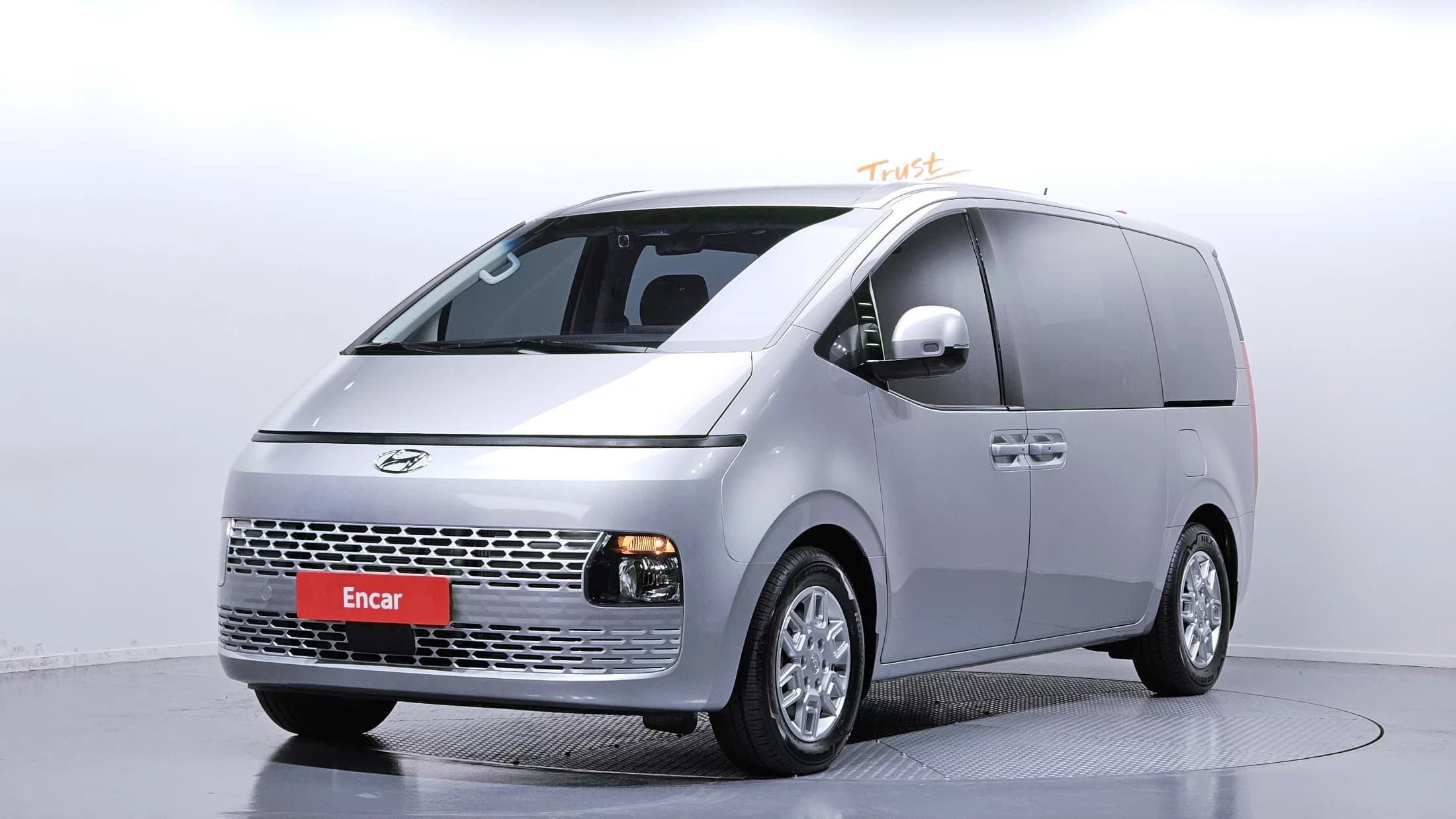 Hyundai Staria Tourer 11-Seater Modern, 2022 г. 30103 км.