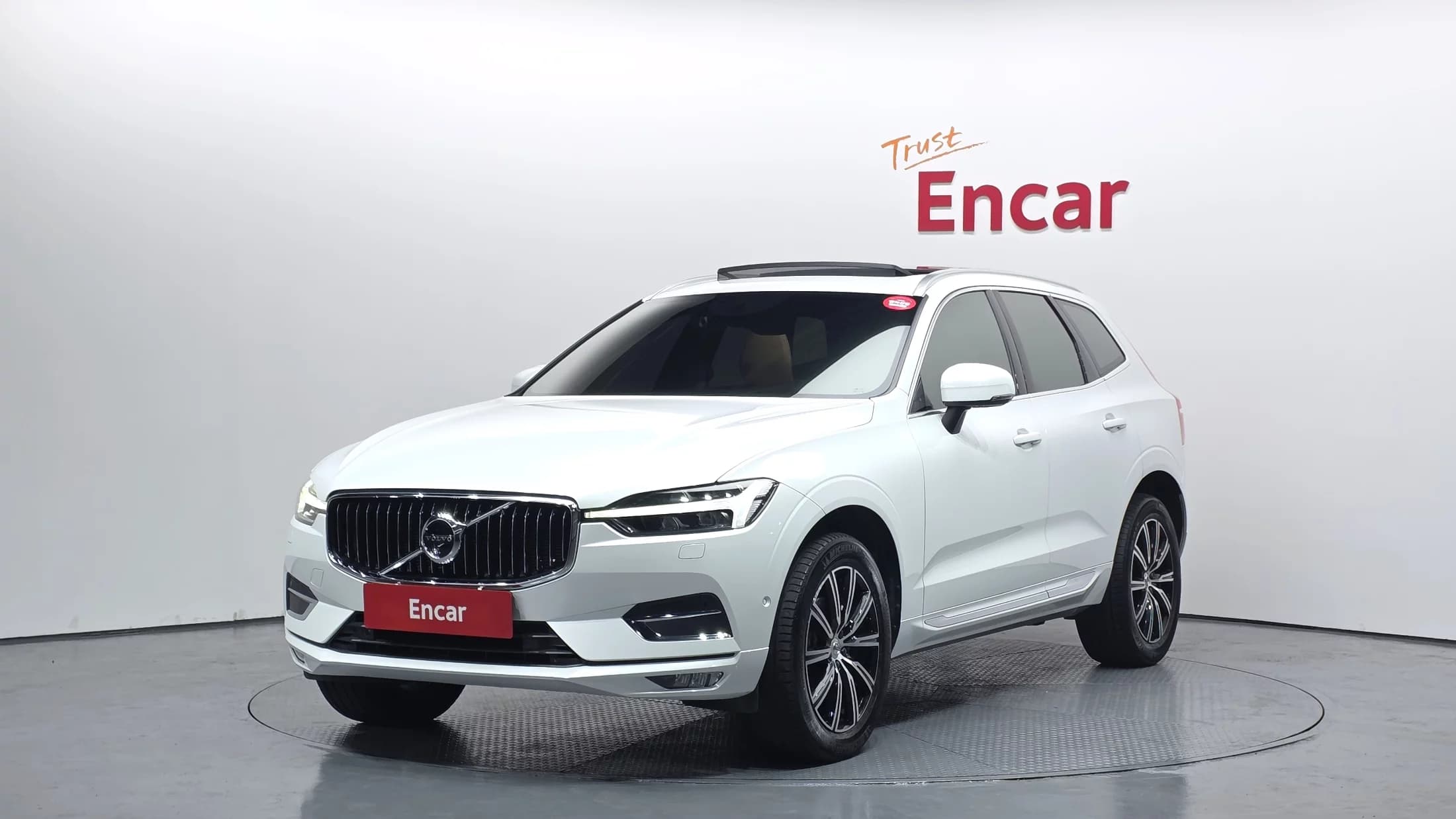Volvo XC60 B5 Inscription, 2021 г. 54625 км.