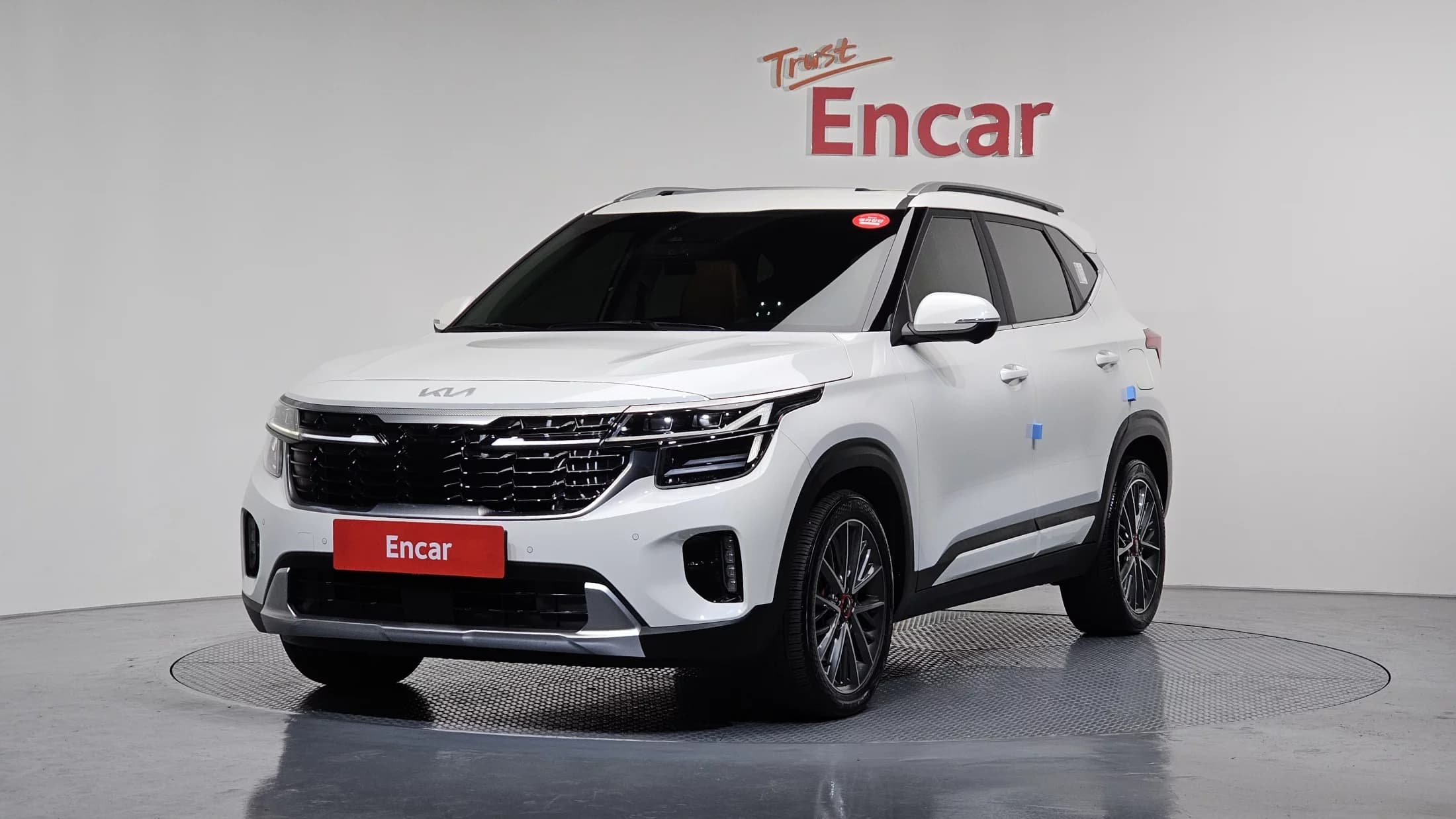 Kia Seltos Gasoline 1.6 Turbo 4WD Signature, 2023 г. 25092 км.