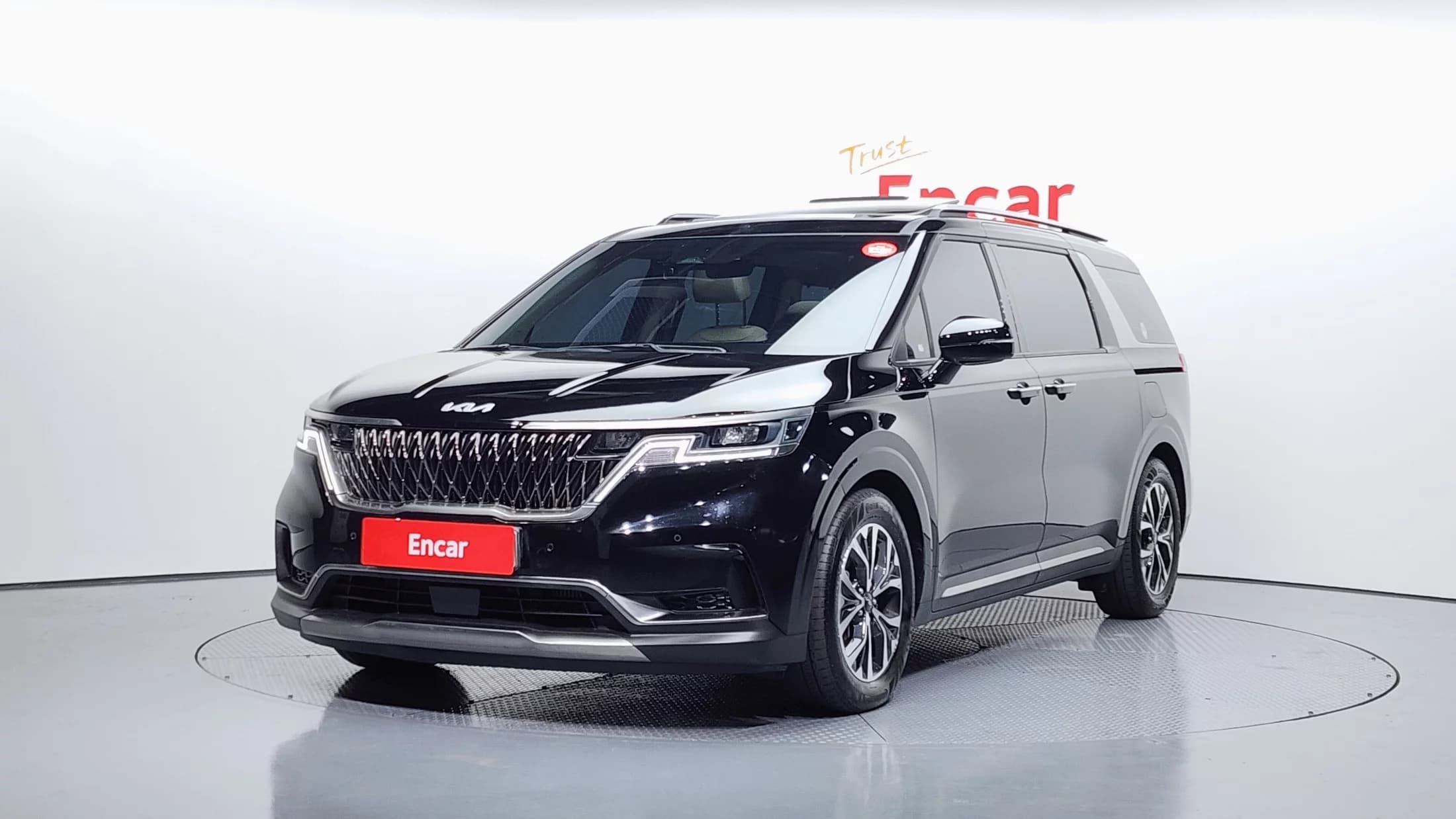 Kia Carnival 9-Seater Signature, 2023 г. 53670 км.