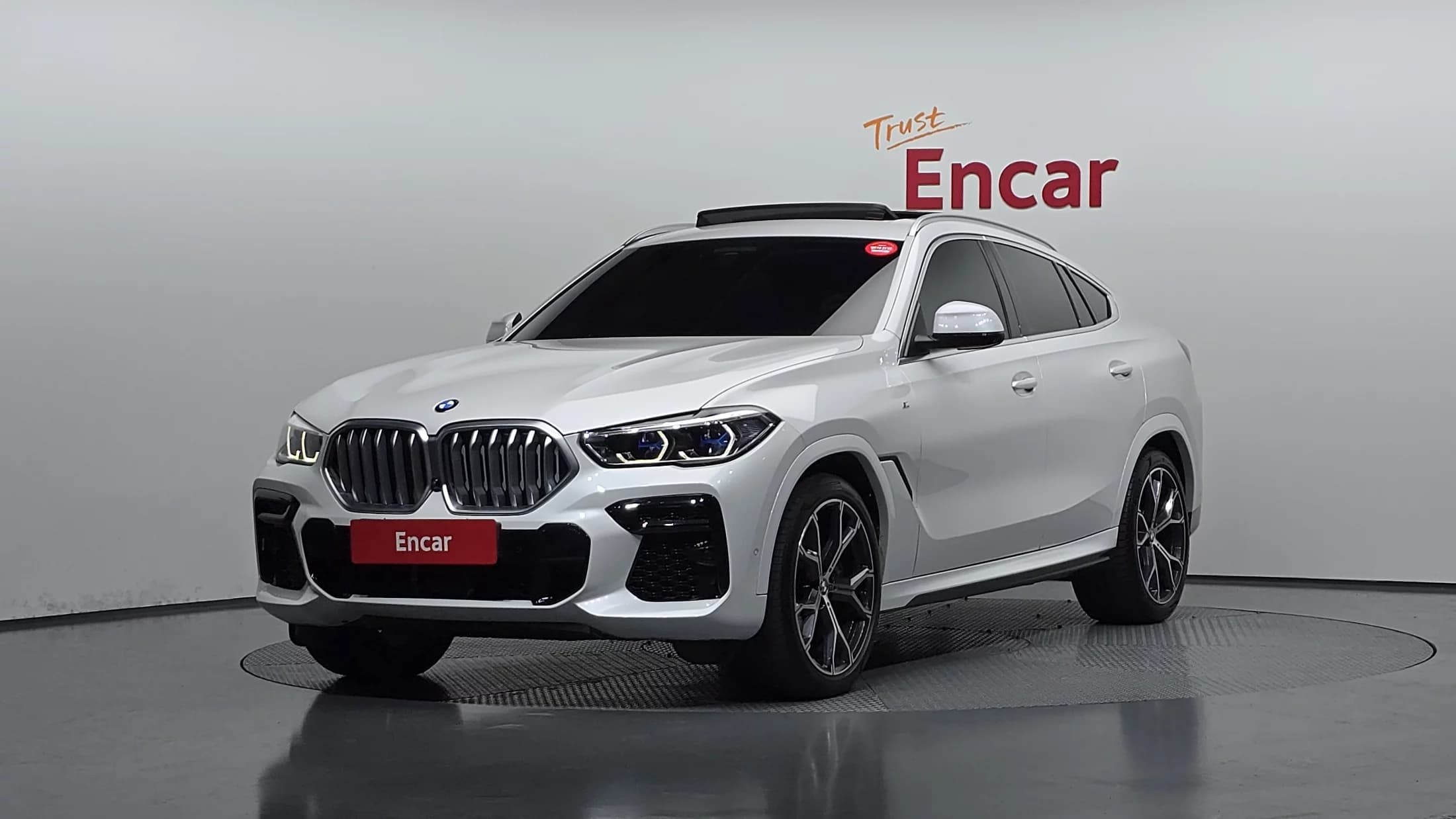 BMW X6 xDrive40i M Sport, 2021 г. 51556 км.