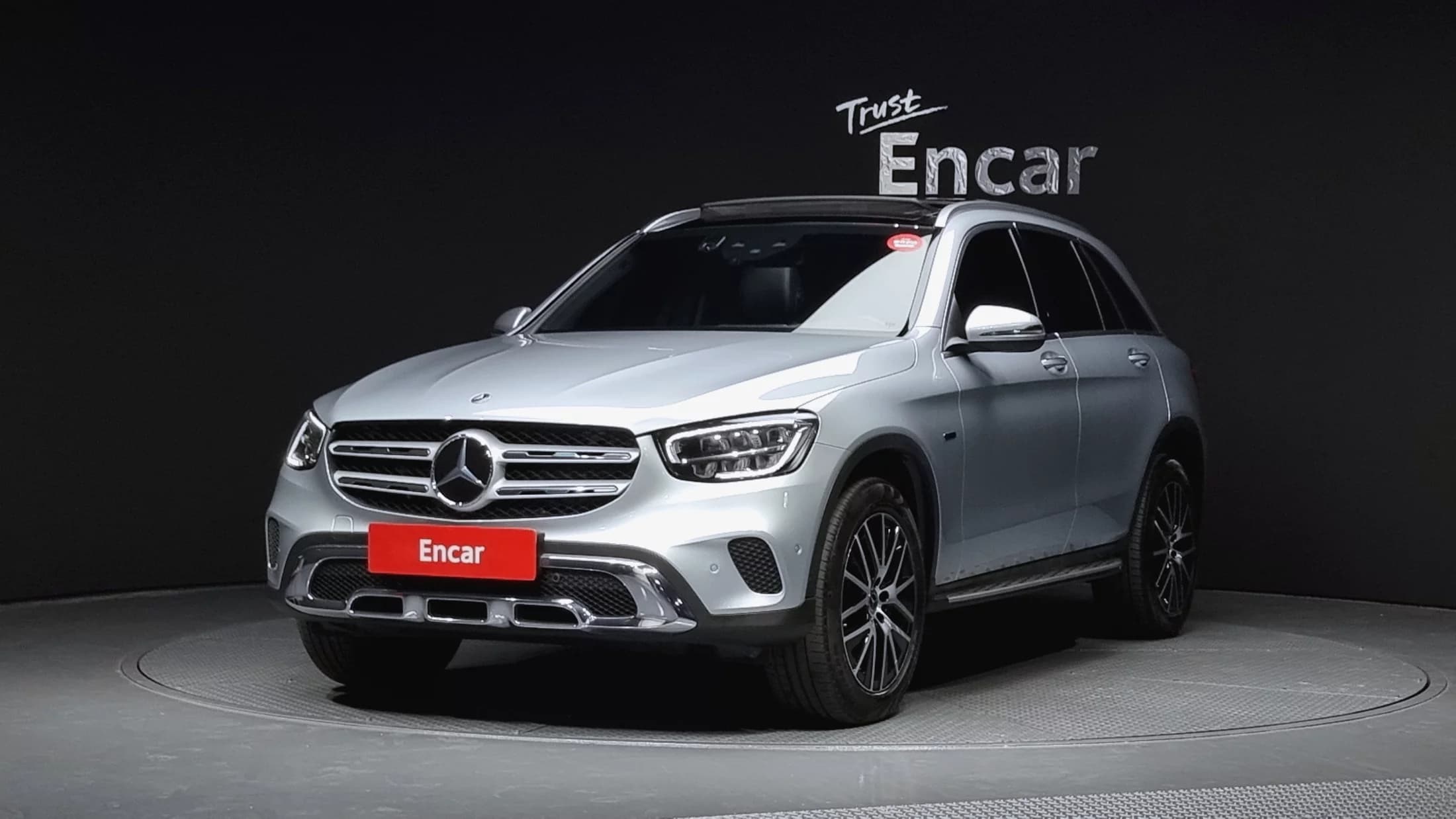 Mercedes-Benz GLC-Class GLC300e 4MATIC, гибрид, 2021 г. 39124 км.
