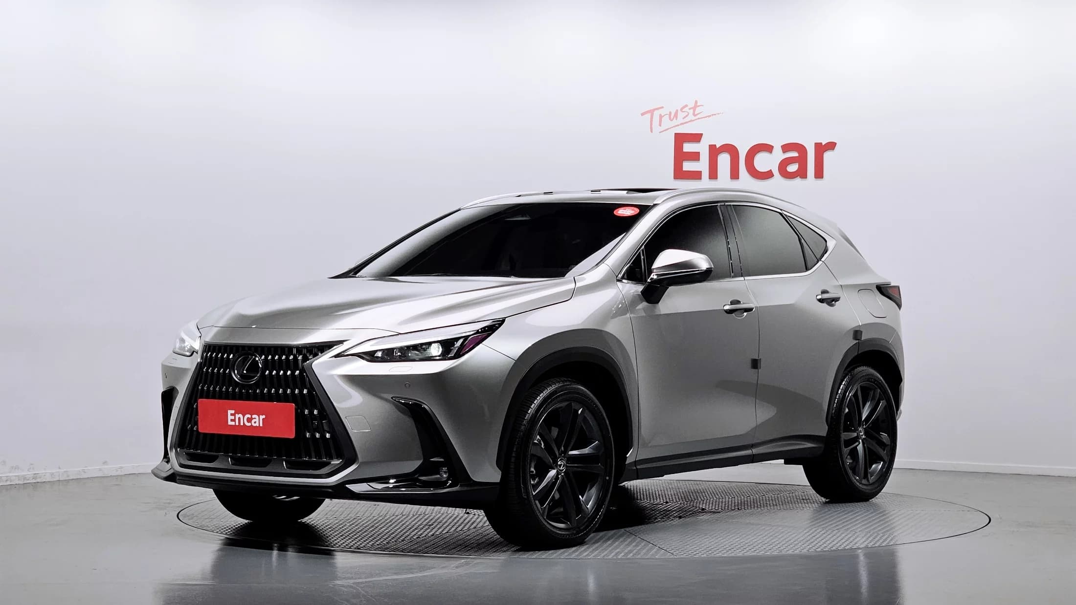 Lexus NX350h Premium, гибрид, 2025 г. 19076 км.