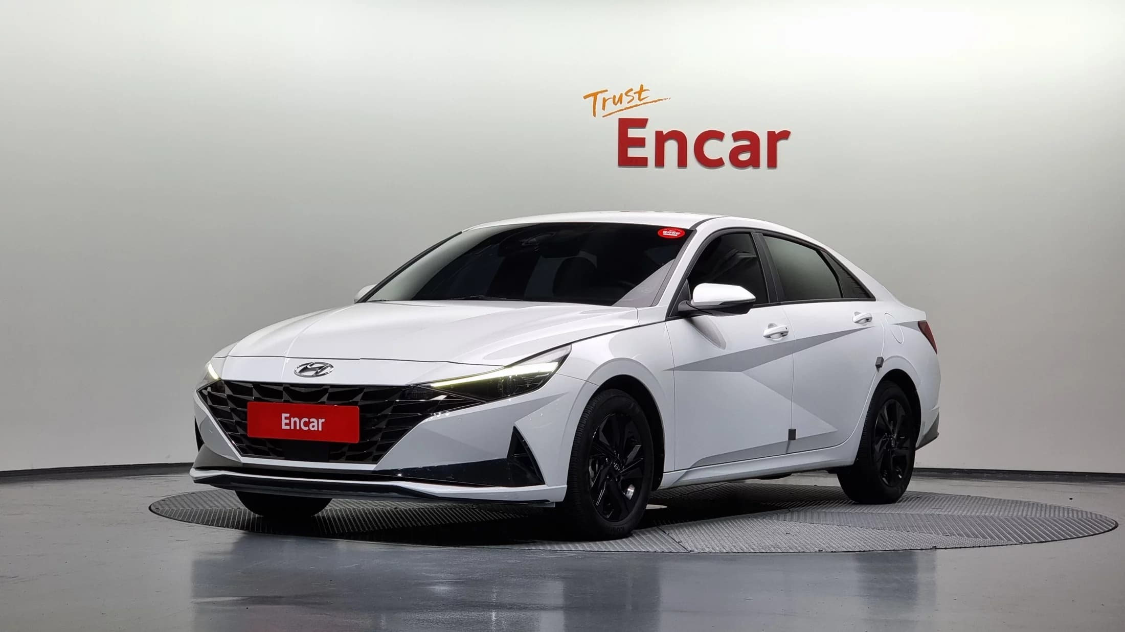 Hyundai AVANTE (Хендай Элантра) Modern, гибрид, 2023 г. 64830 км.