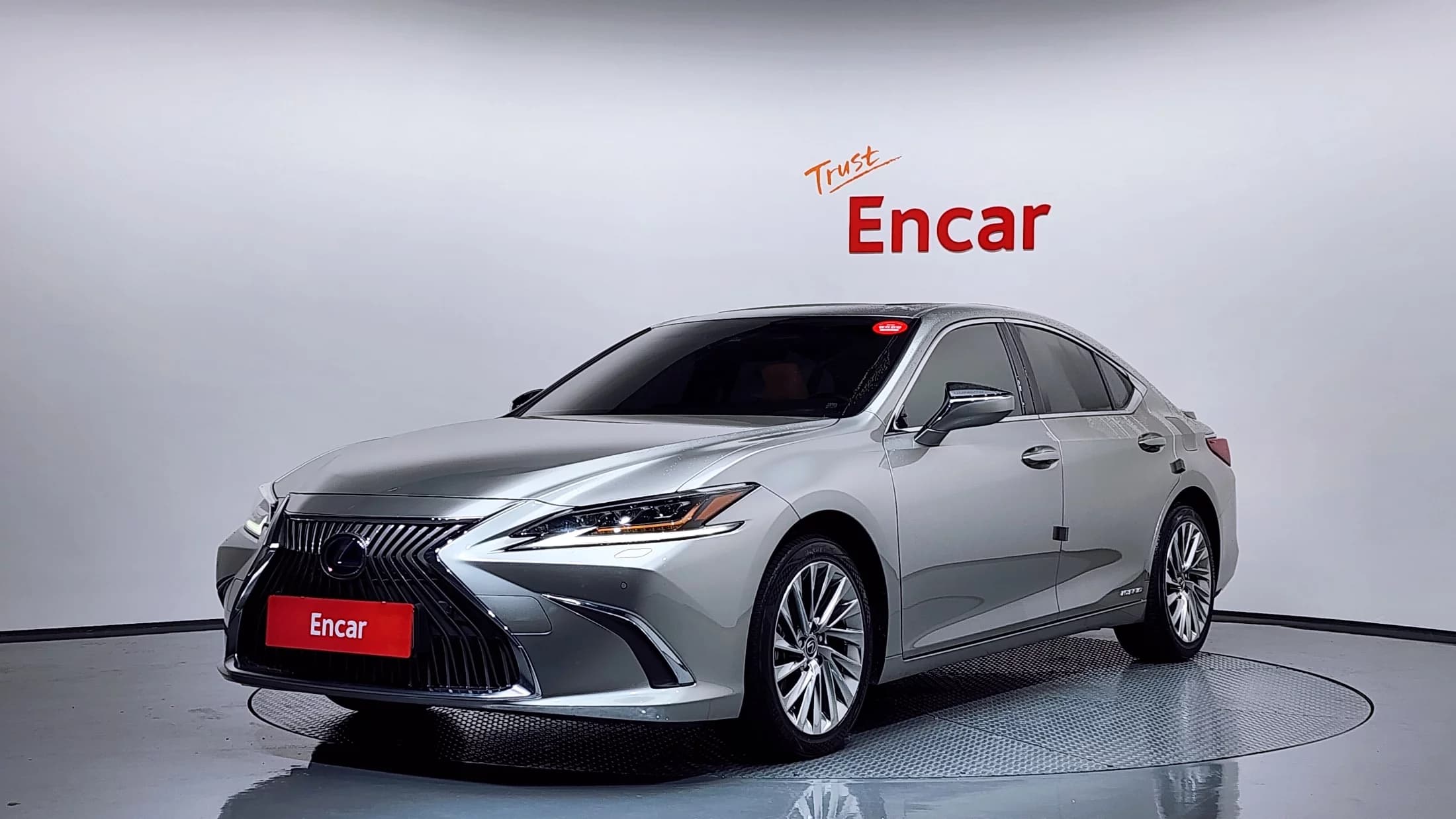Lexus ES300h Executive, гибрид, 2021 г. 64627 км.