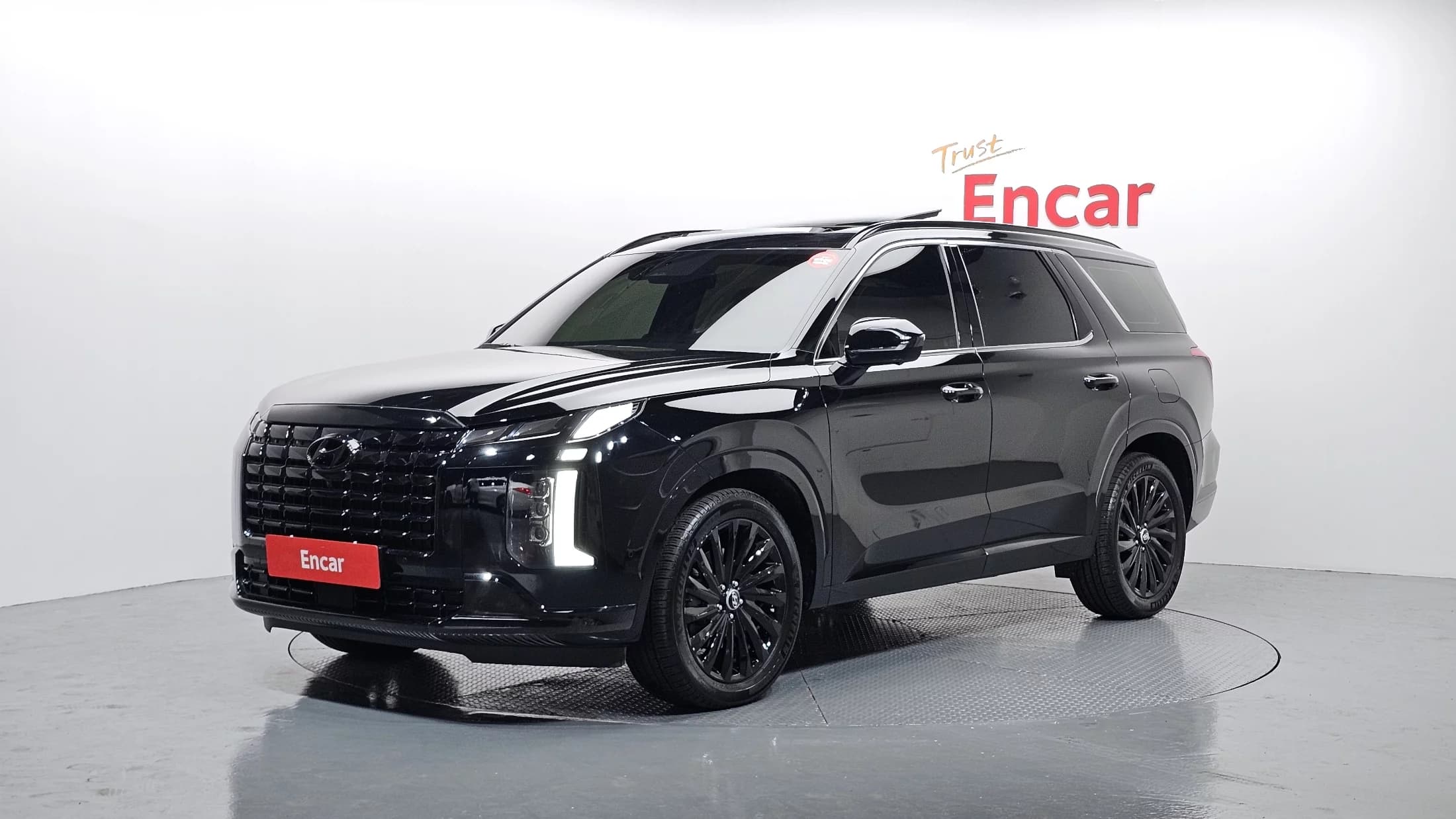 Hyundai Palisade Gasoline 3.8 2WD Calligraphy Black Edition, 2024 г. 26821 км.
