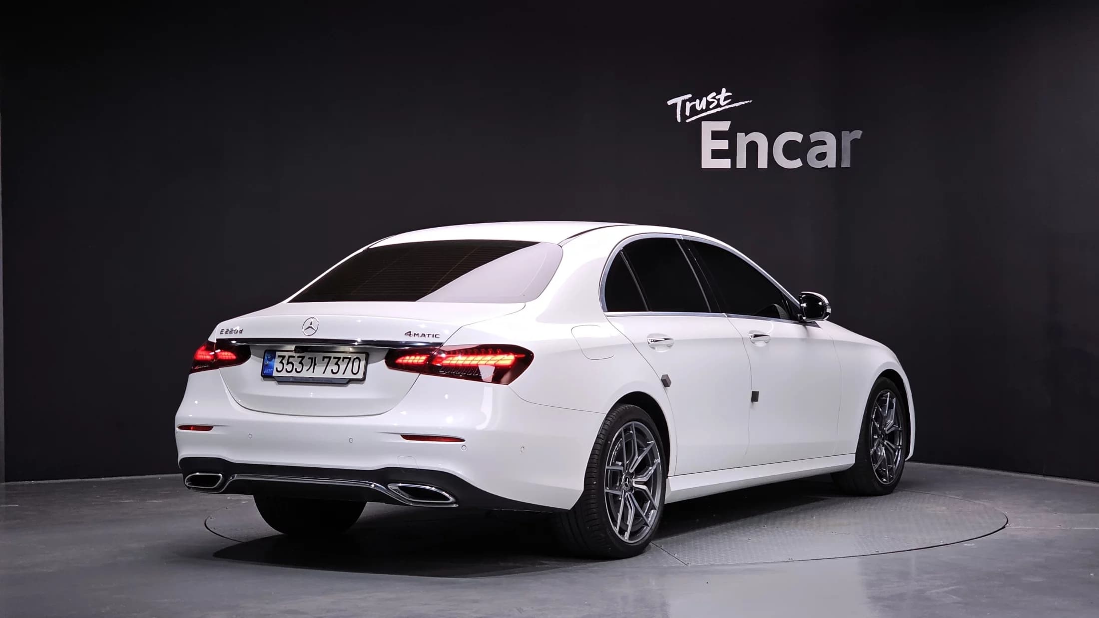 Mercedes-Benz E-Class E220d 4MATIC AMG Line, 2021 г. 35494 км.