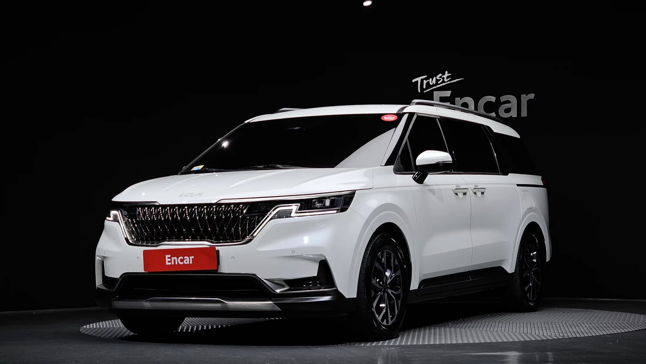 Kia Carnival Gasoline 9-Seater Noblesse, 2023 г. 33479 км.