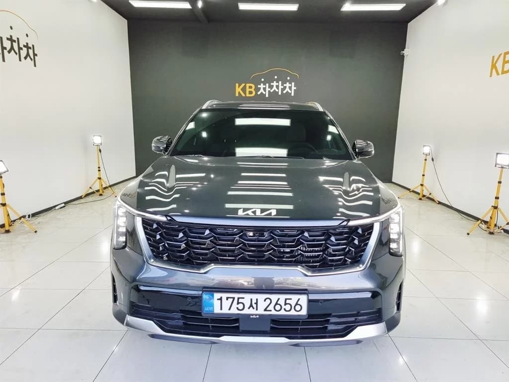 Kia Sorento Gasoline 2.5T 2WD Noblesse, 2025 г. 6917 км.