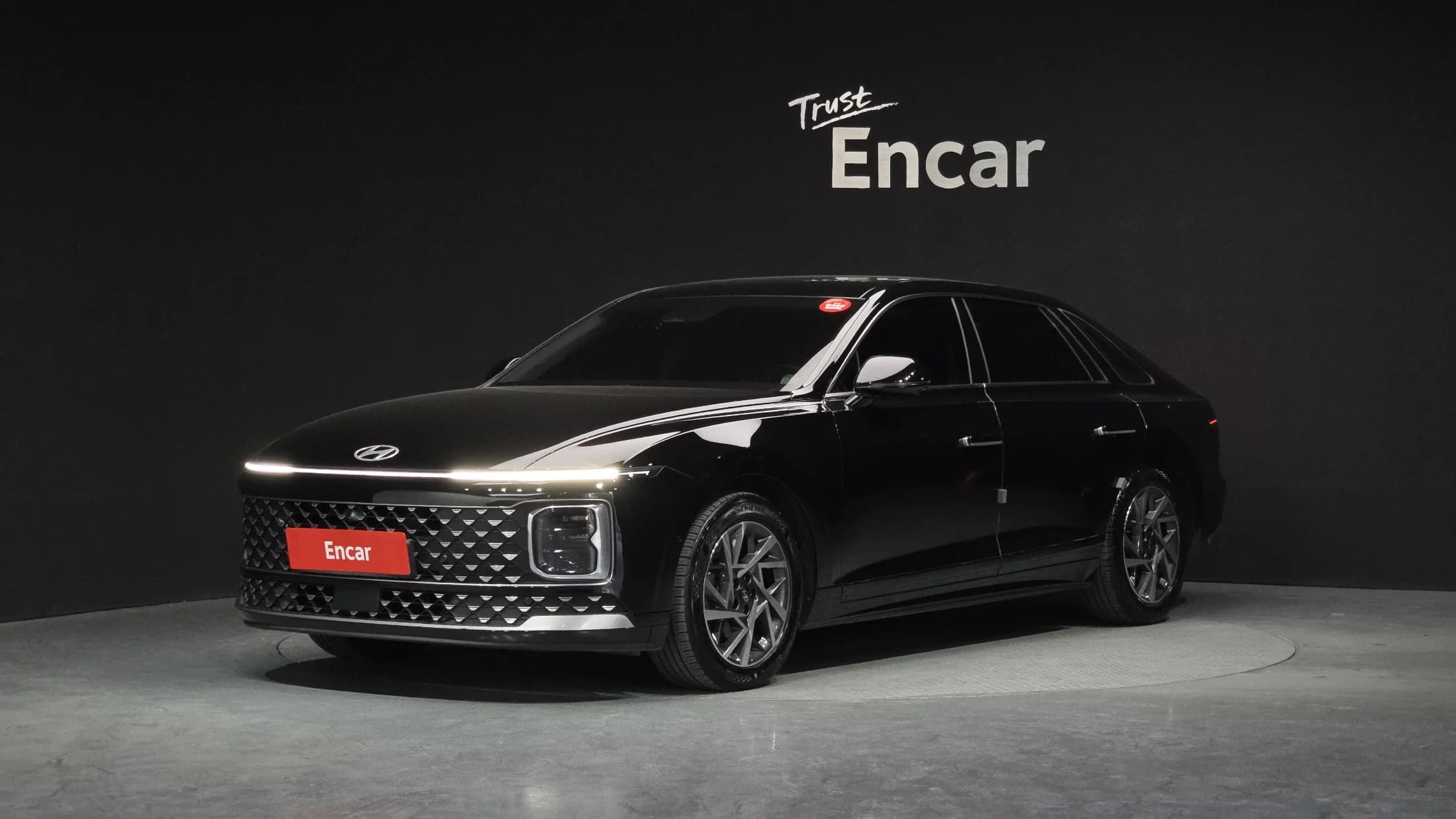 Hyundai Grandeur Exclusive, гибрид, 2023 г. 60324 км.
