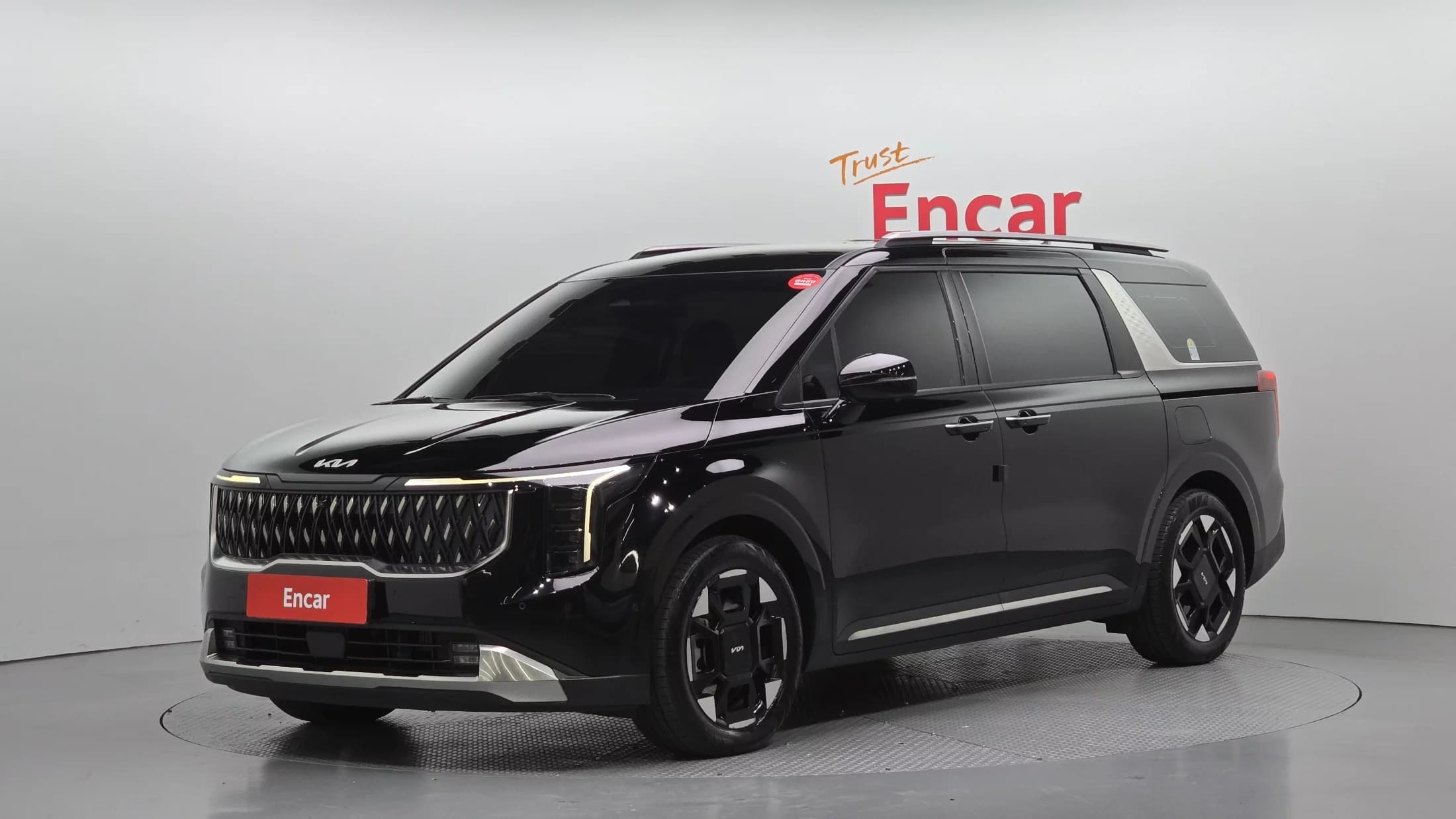 Kia Carnival 9-Seater Signature, 2024 г. 17967 км.