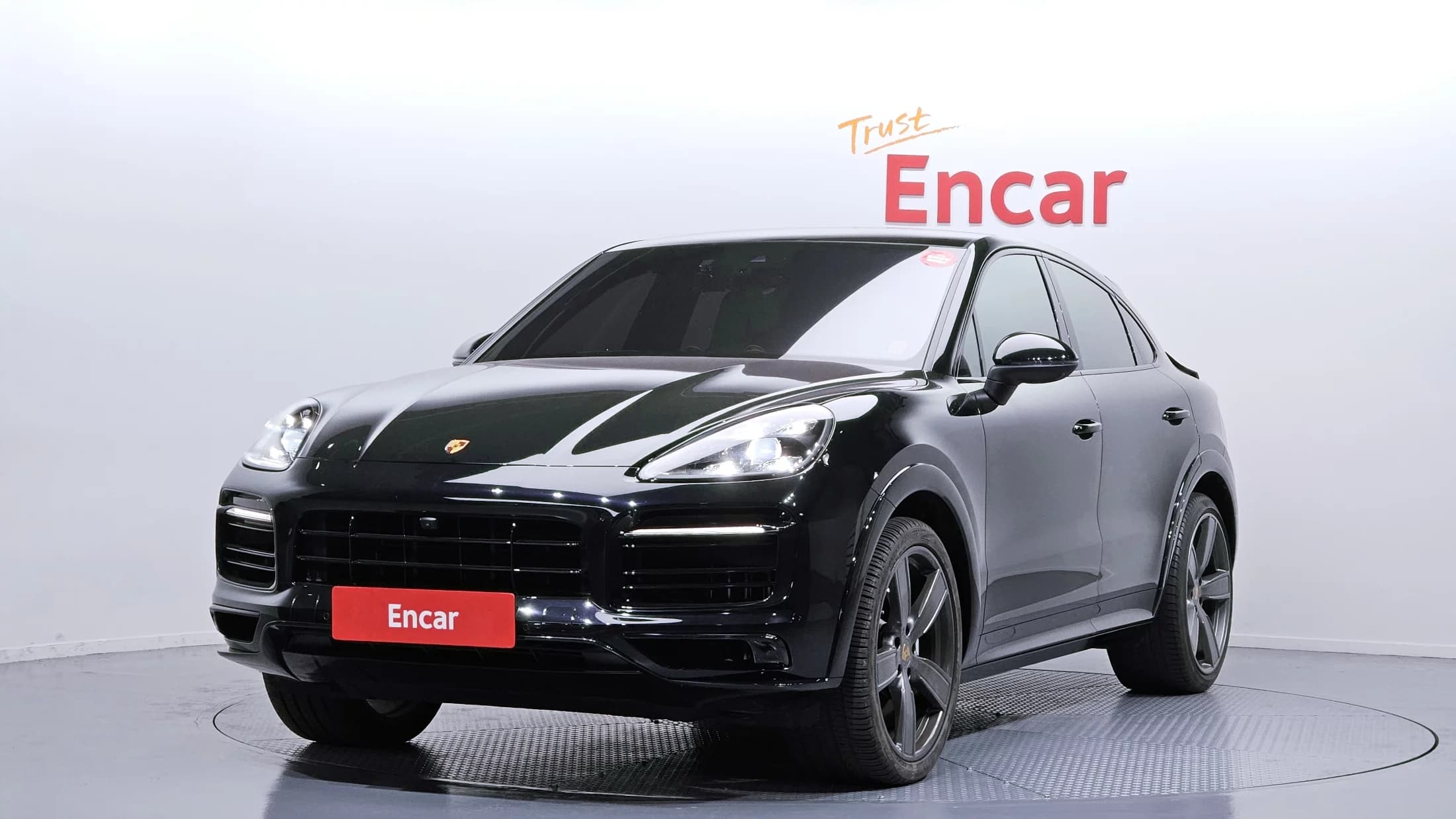 Porsche CAYENNE 3.0 Coupe, 2021 г. 44728 км.