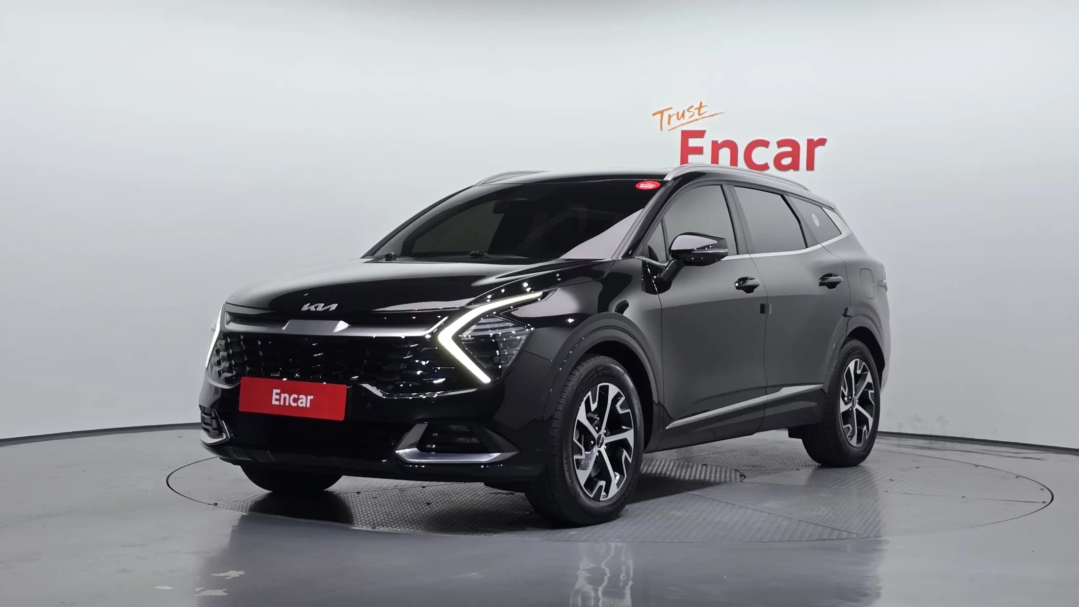 Kia Sportage Signature 2WD, гибрид, 2022 г. 75087 км.