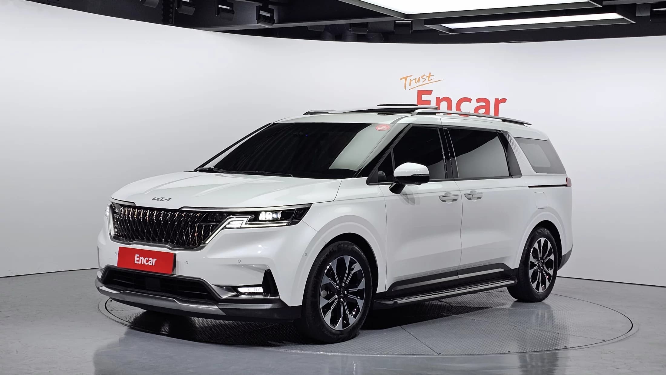 Kia Carnival 7-Seater Signature, 2021 г. 69507 км.