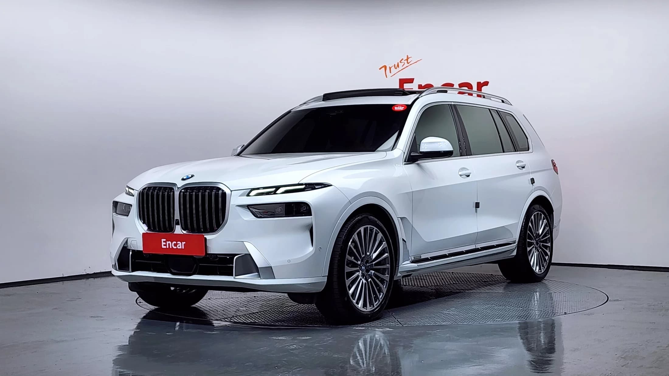 BMW X7 xDrive 40i Design Pure Excellence 7-Seater, 2024 г. 8288 км.
