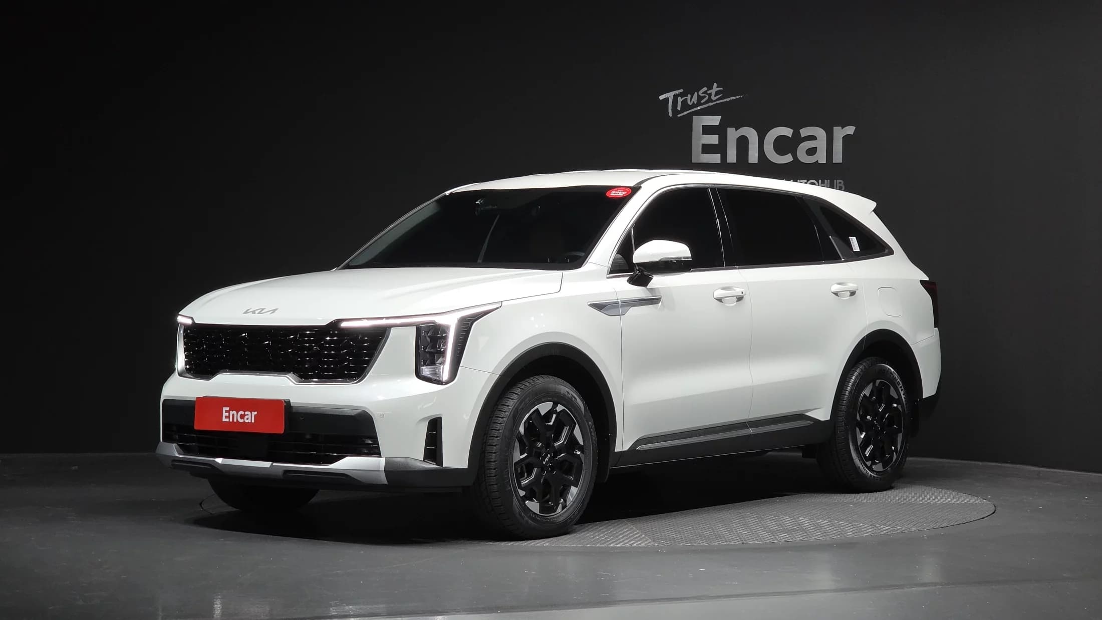 Kia Sorento Gasoline 2.5T 2WD Prestige, 2024 г. 13744 км.