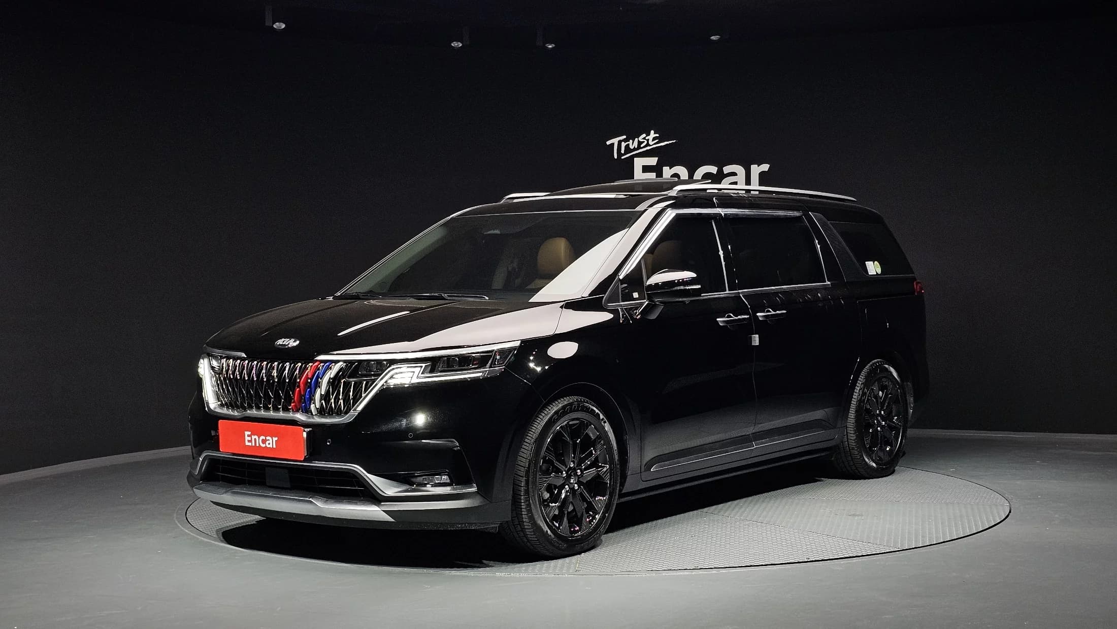Kia Carnival 9-Seater Signature, 2021 г. 37747 км.