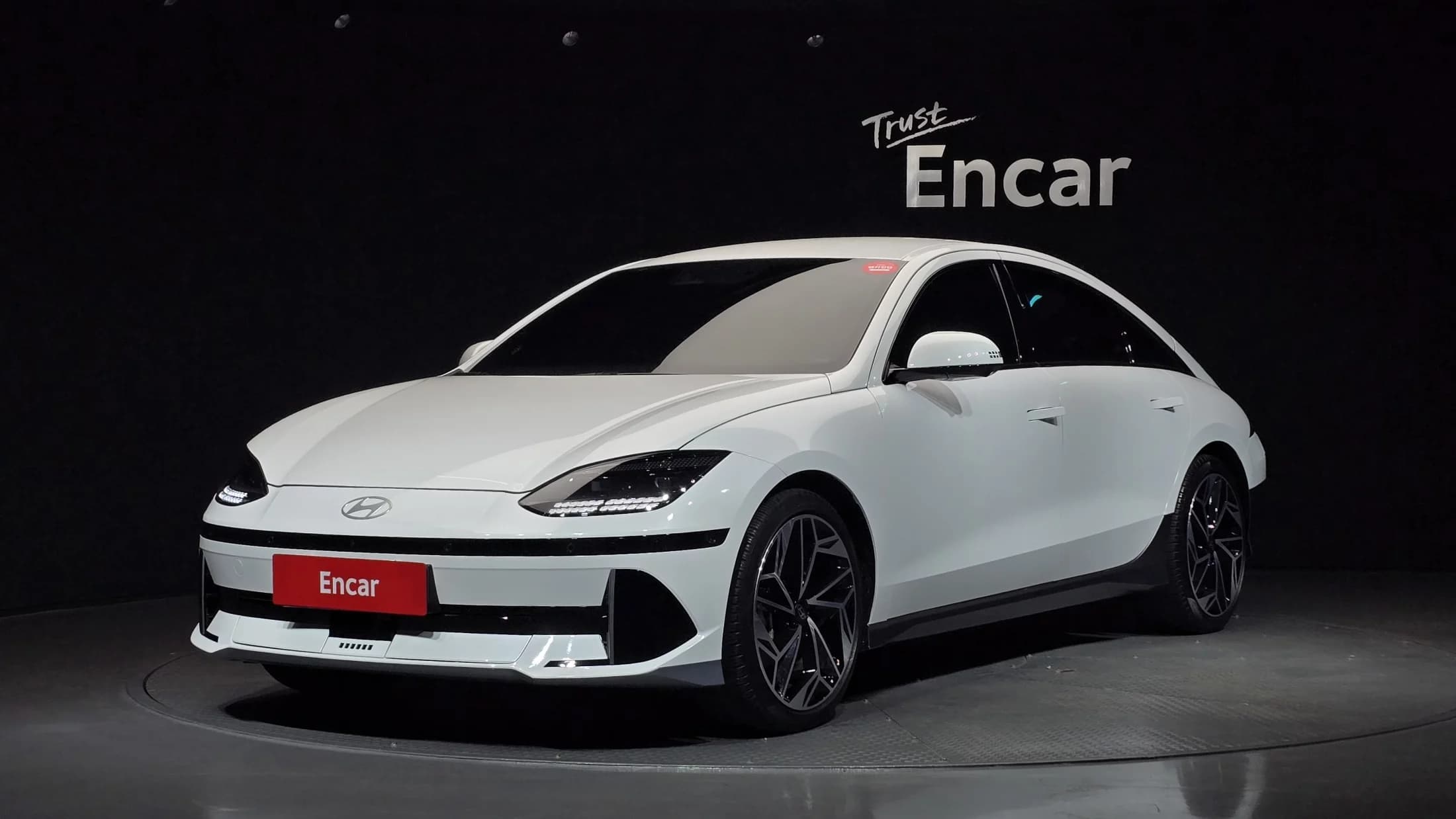 Hyundai Ioniq 6 Long Range AWD Prestige, электромобиль, 2022 г. 27426 км.