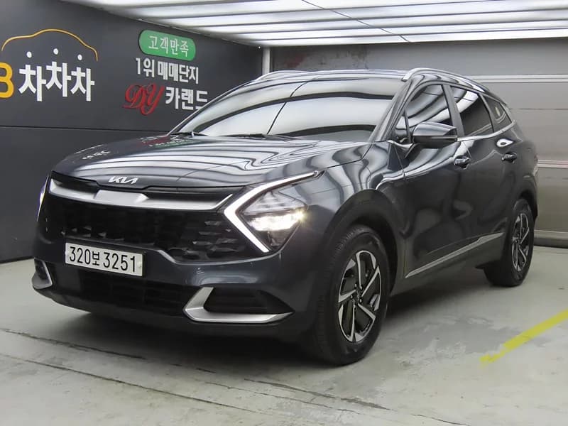 Kia Sportage Prestige 2WD, гибрид, 2022 г. 114720 км.
