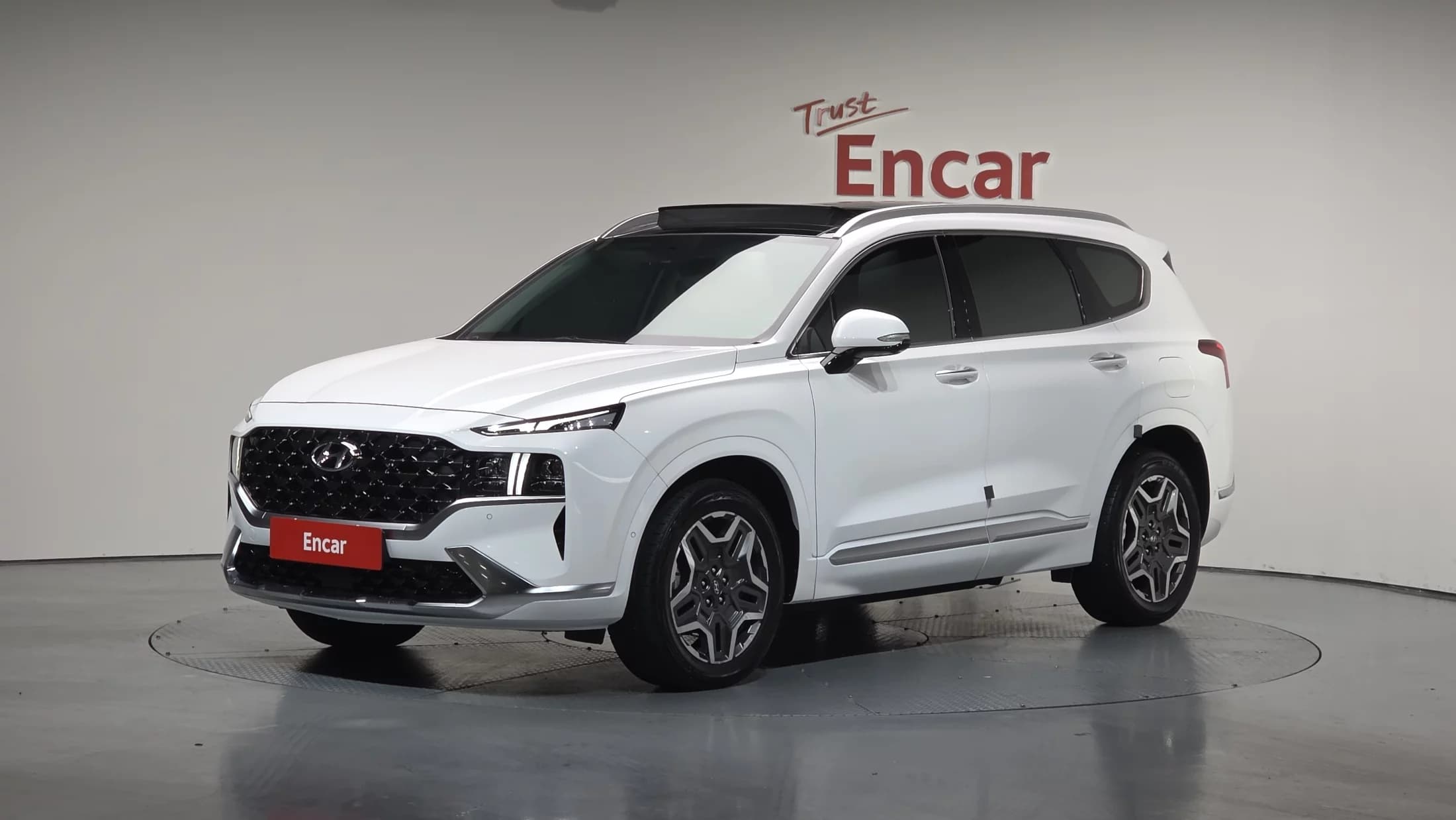 Hyundai Santa Fe HEV 1.6 2WD Calligraphy, гибрид, 2021 г. 69807 км.
