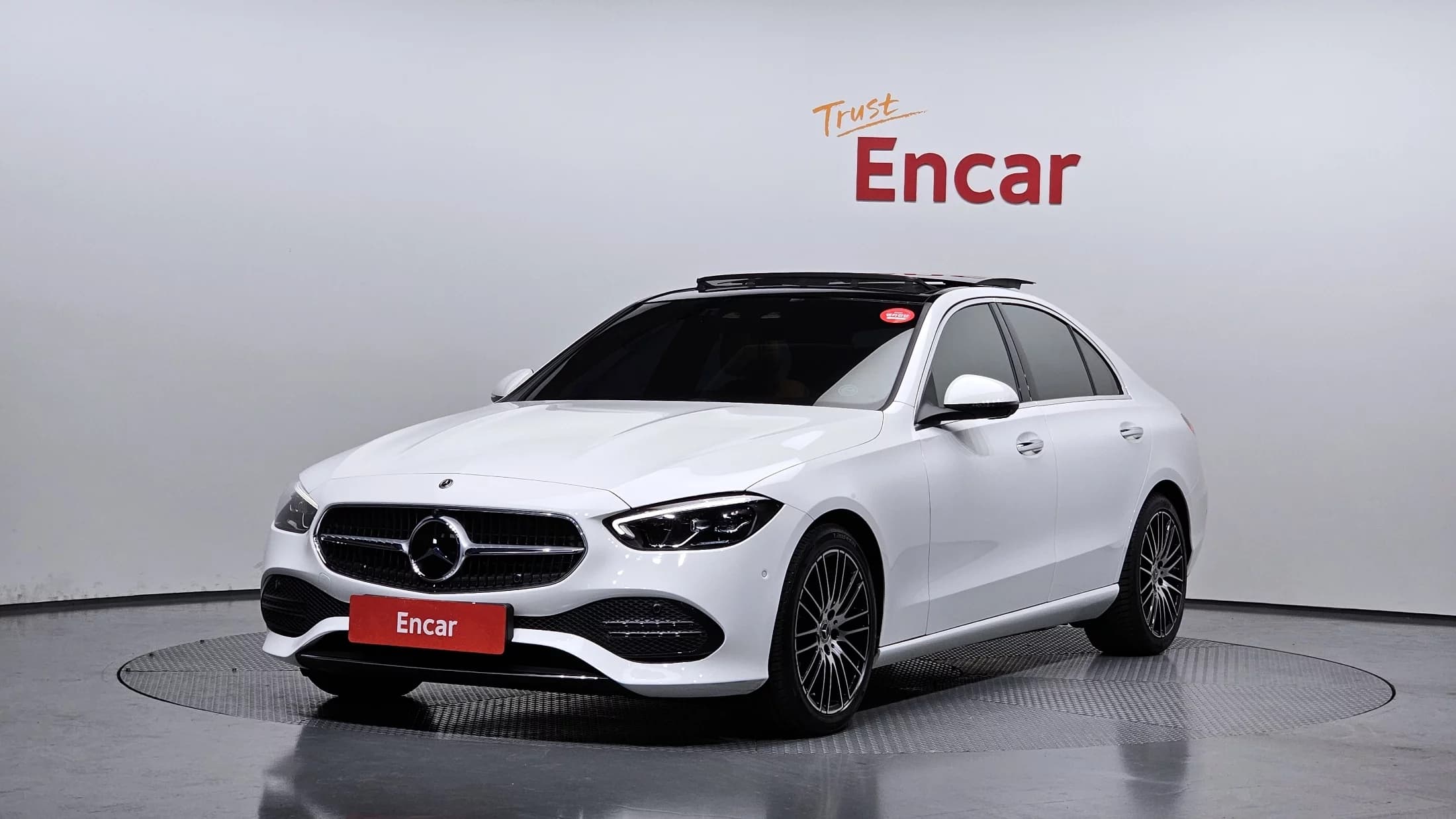 Mercedes-Benz C-Class C300 4MATIC Avantgarde, 2024 г. 20850 км.