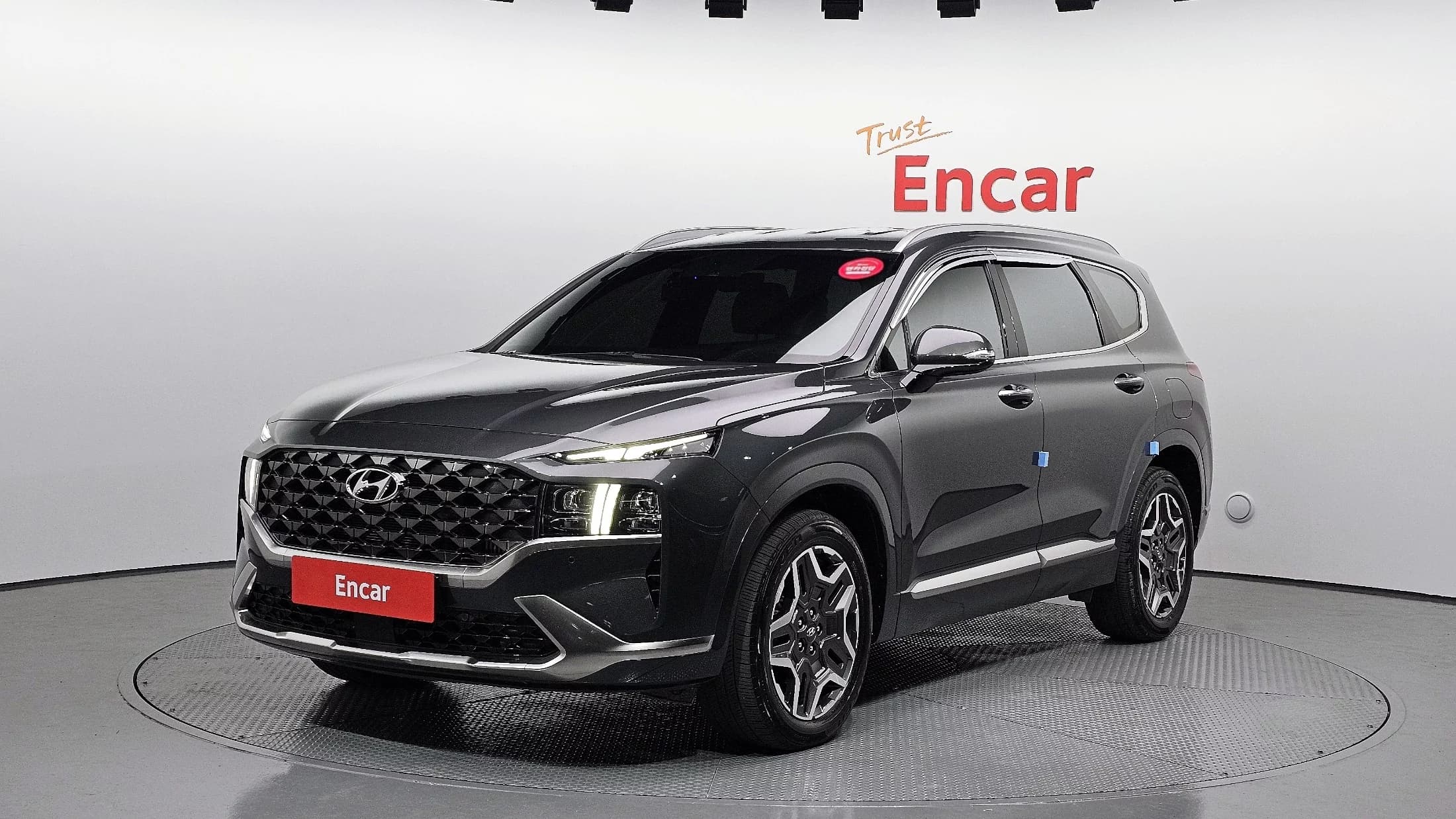 Hyundai Santa Fe HEV 1.6 2WD Calligraphy, гибрид, 2022 г. 90697 км.