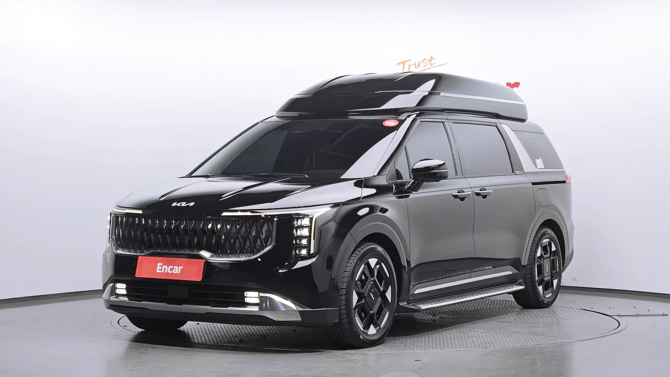 Kia Carnival 9-Seater Hi Limousine Signature, 2024 г. 89202 км.