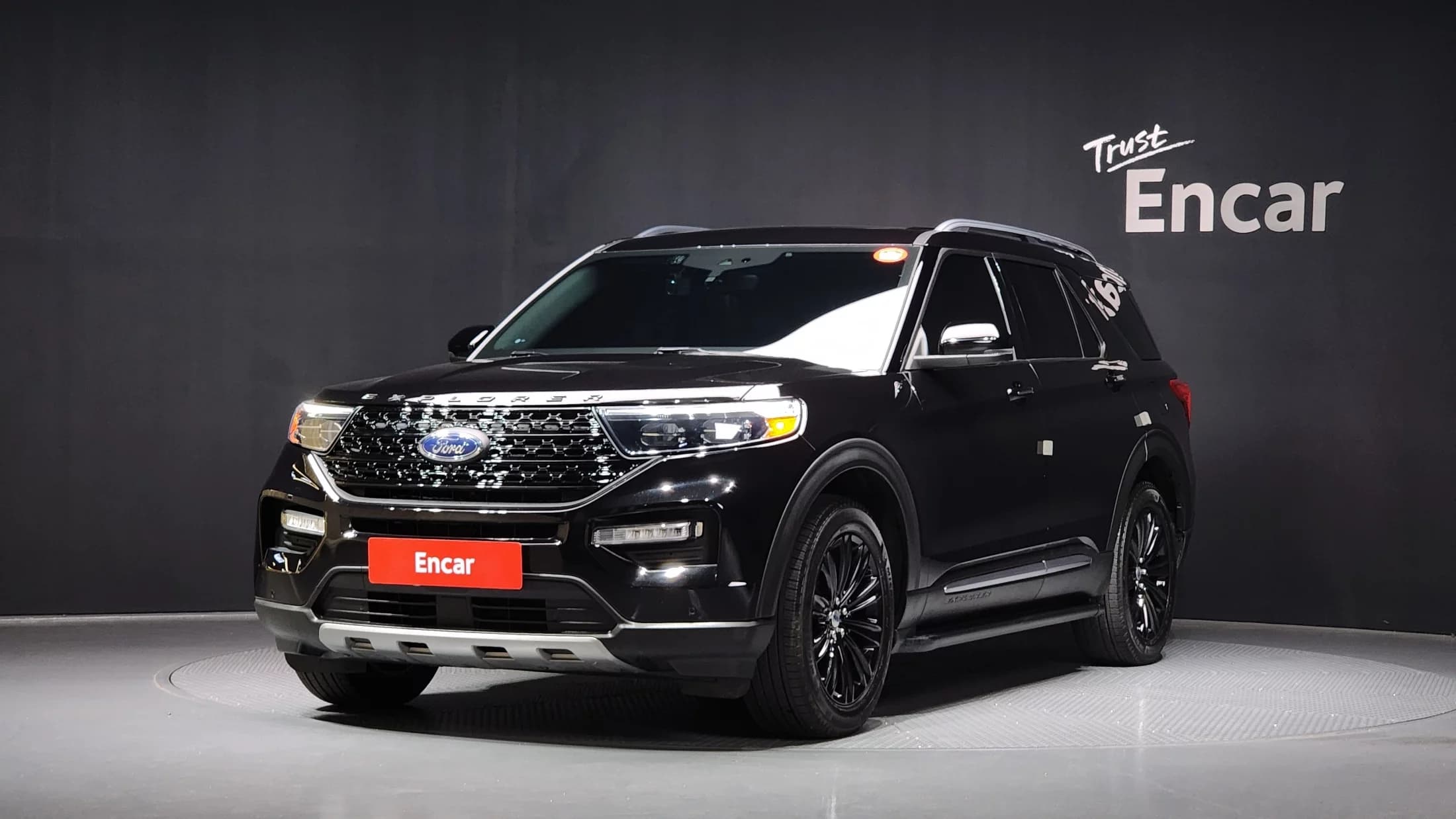 Ford EXPLORER 2.3 LimIted 4WD, 2022 г. 35080 км.