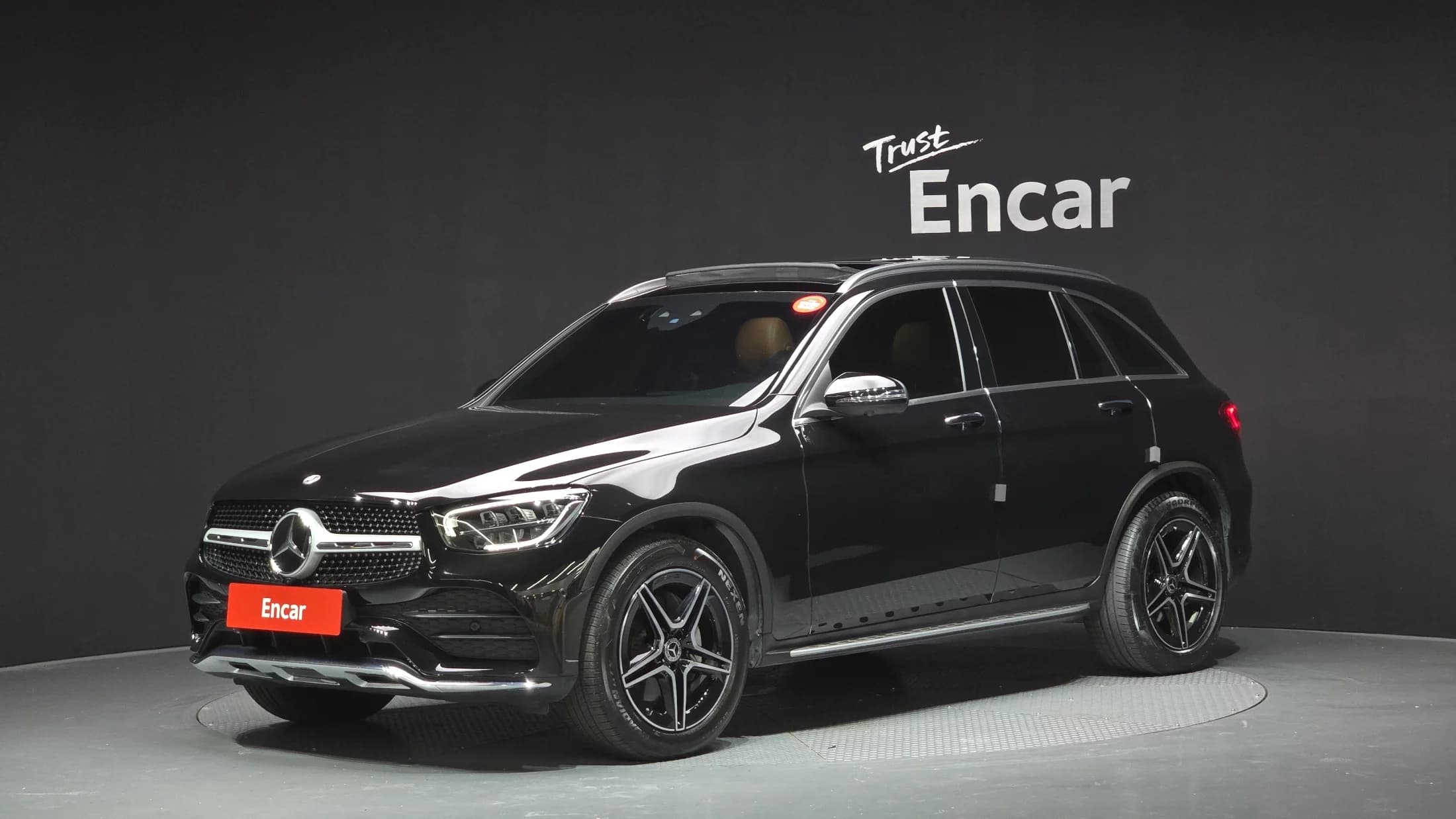 Mercedes-Benz GLC-Class GLC300 4MATIC, 2022 г. 57177 км.