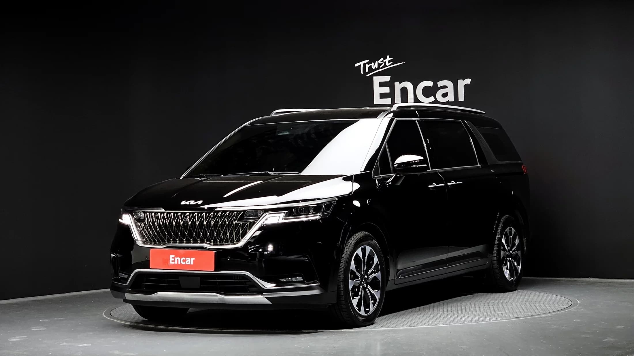 Kia Carnival 9-Seater Signature, 2022 г. 112198 км.