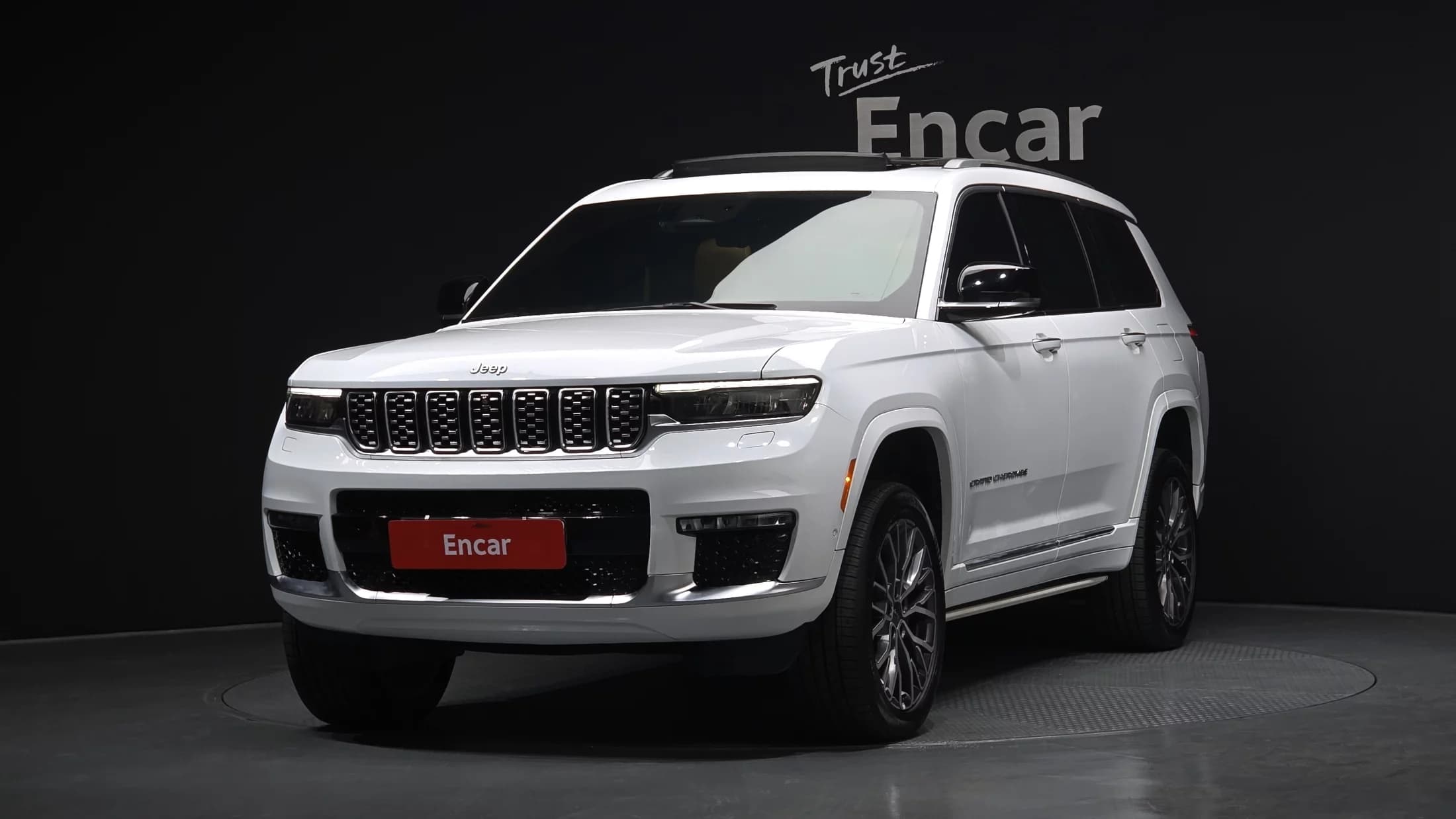 Jeep Grand Cherokee L 3.6 Summit Reserve, 2022 г. 22944 км.