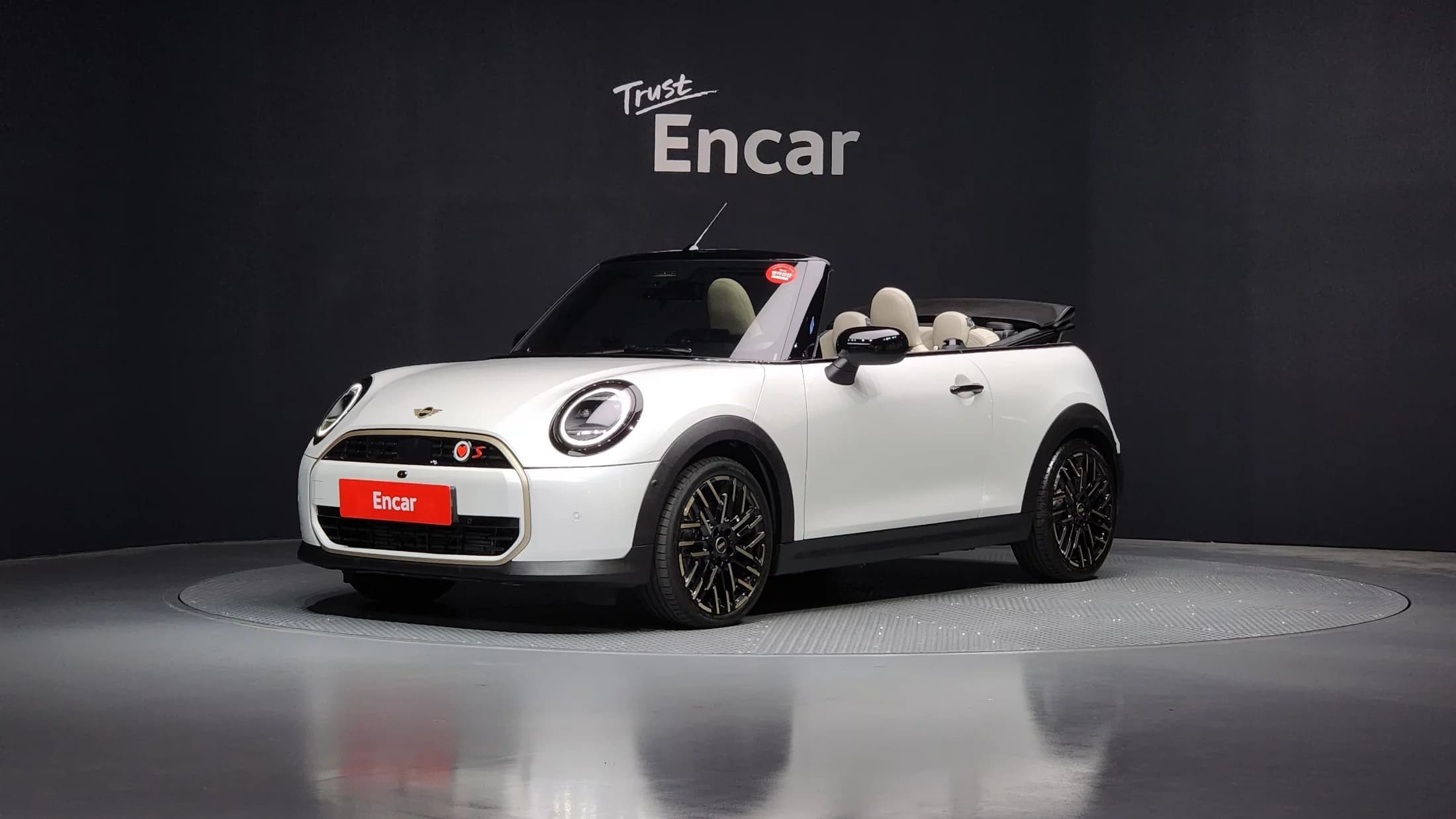 MINI Cooper Convertible Favoured, 2025 г. 8205 км.
