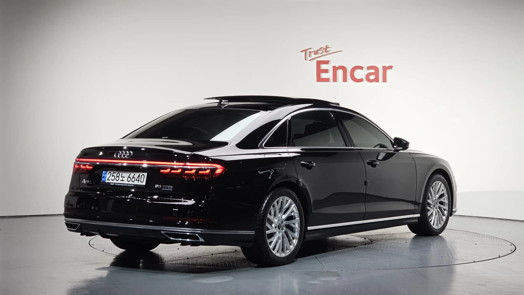 Audi A8 55 TFSI Quattro LWB, 2021 г. 79465 км.