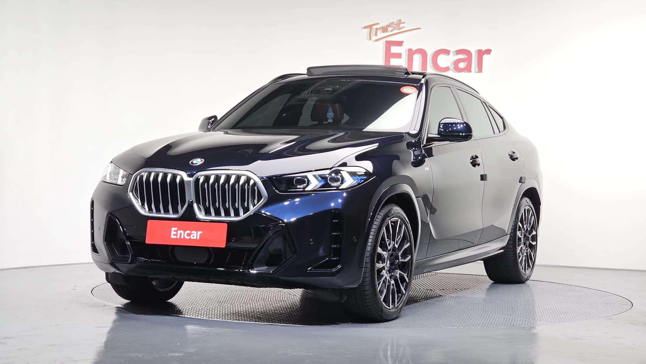 BMW X6 xDrive40i M Sport, 2024 г. 14086 км.
