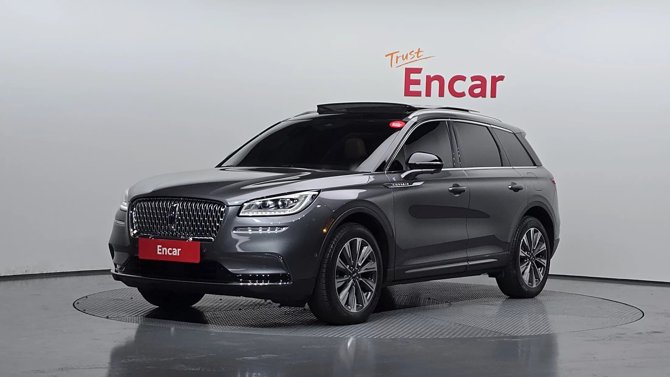Lincoln Corsair 2.0 Reserve AWD, 2021 г. 30659 км.