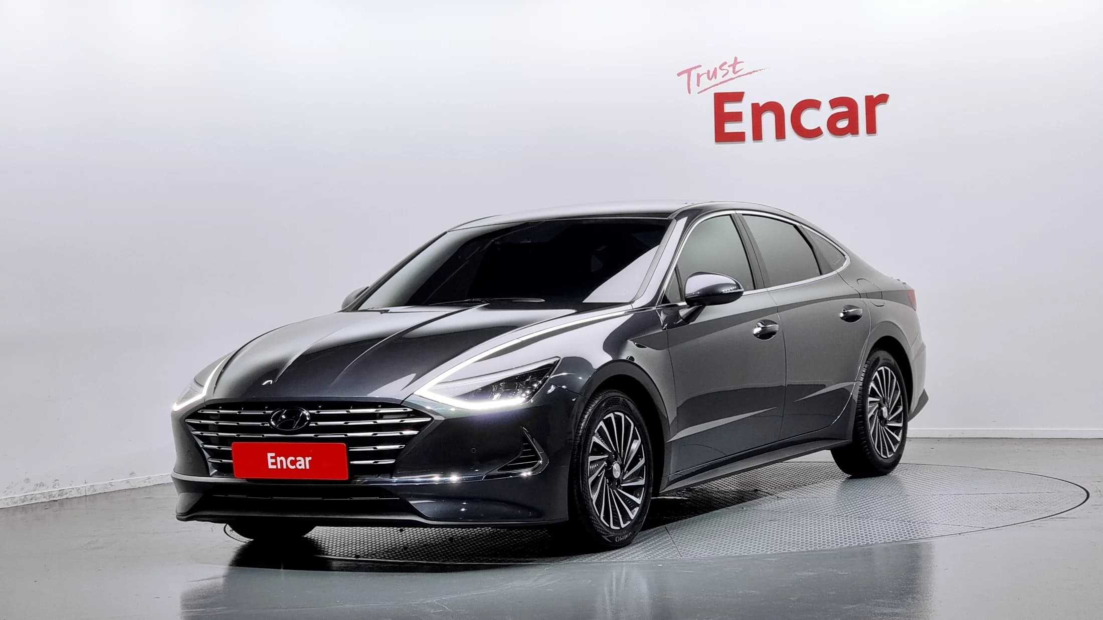 Hyundai Sonata Premium Family, гибрид, 2021 г. 32777 км.