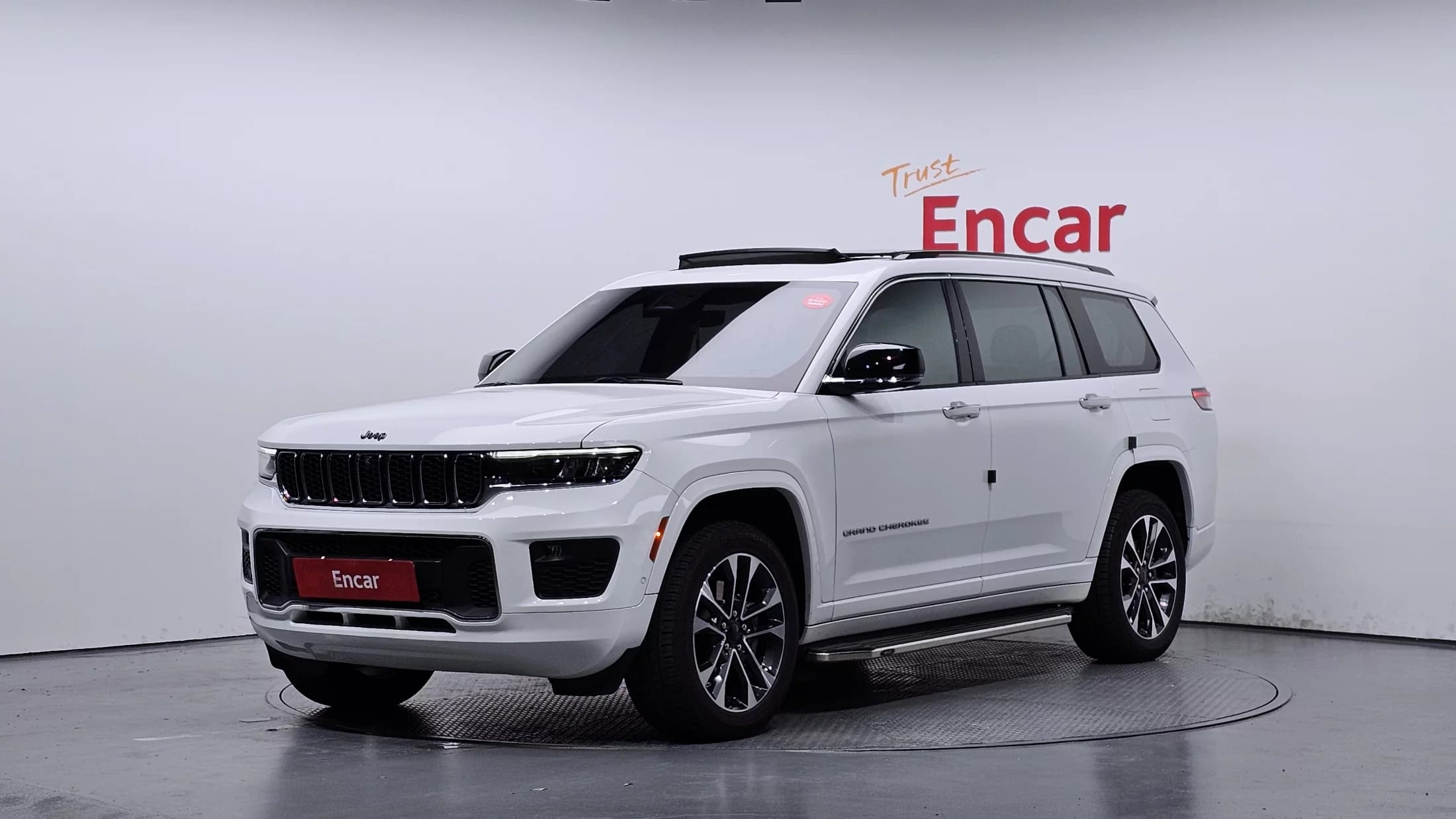 Jeep Grand Cherokee L 3.6 Overland, 2021 г. 33634 км.