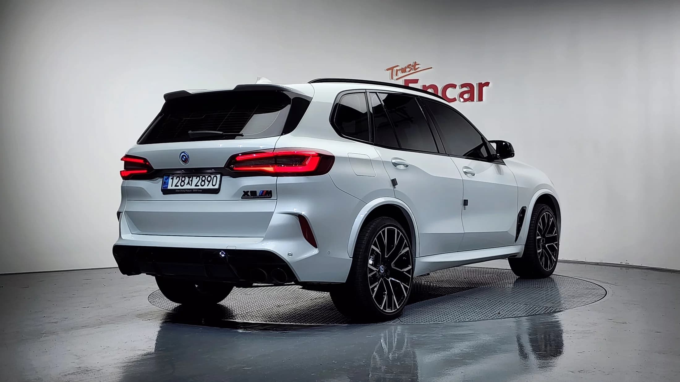 BMW X5 M 4.4 Competition, 2023 г. 62545 км.