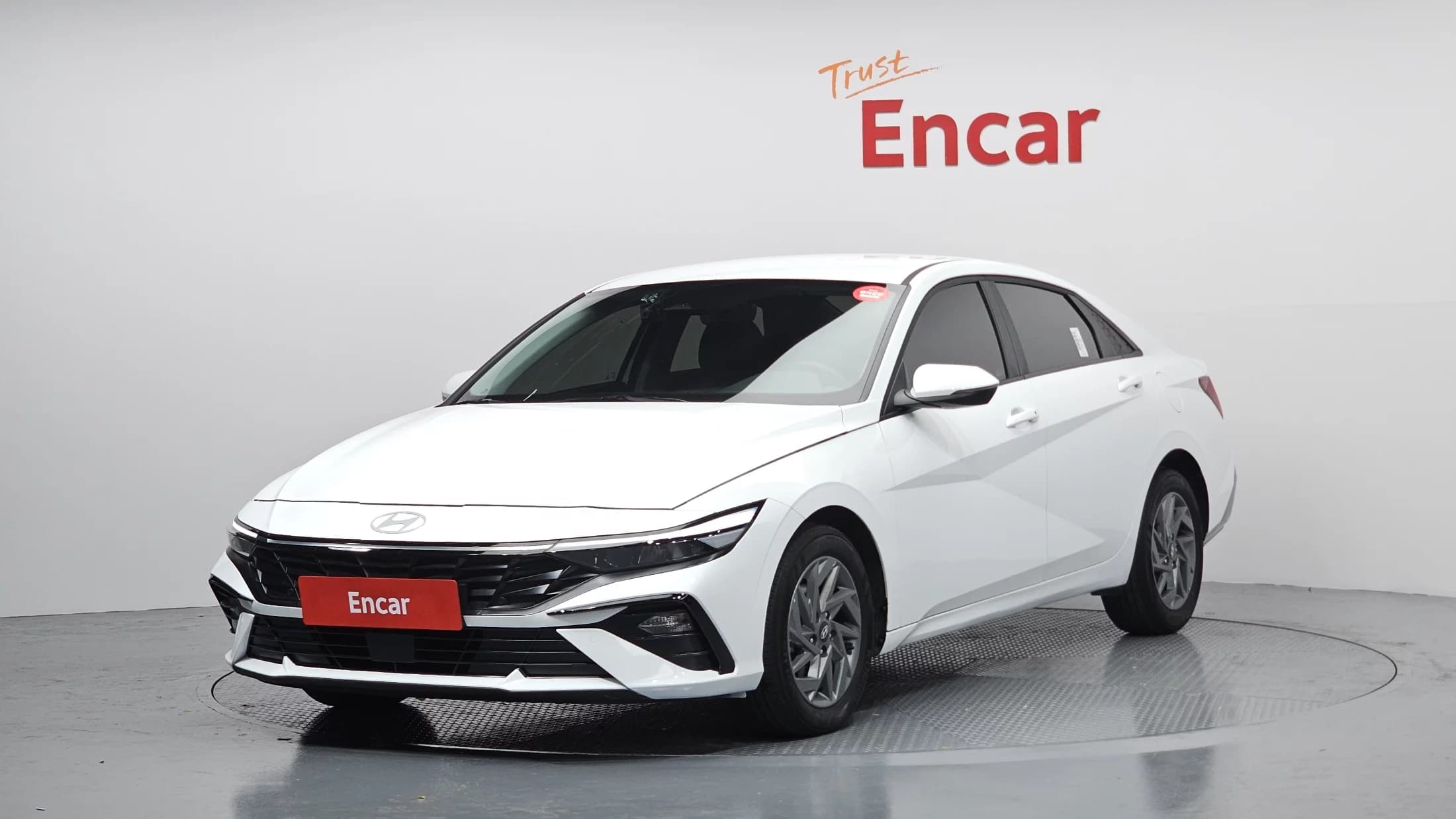 Hyundai AVANTE (Хендай Элантра) 1.6 Modern, 2024 г. 31772 км.