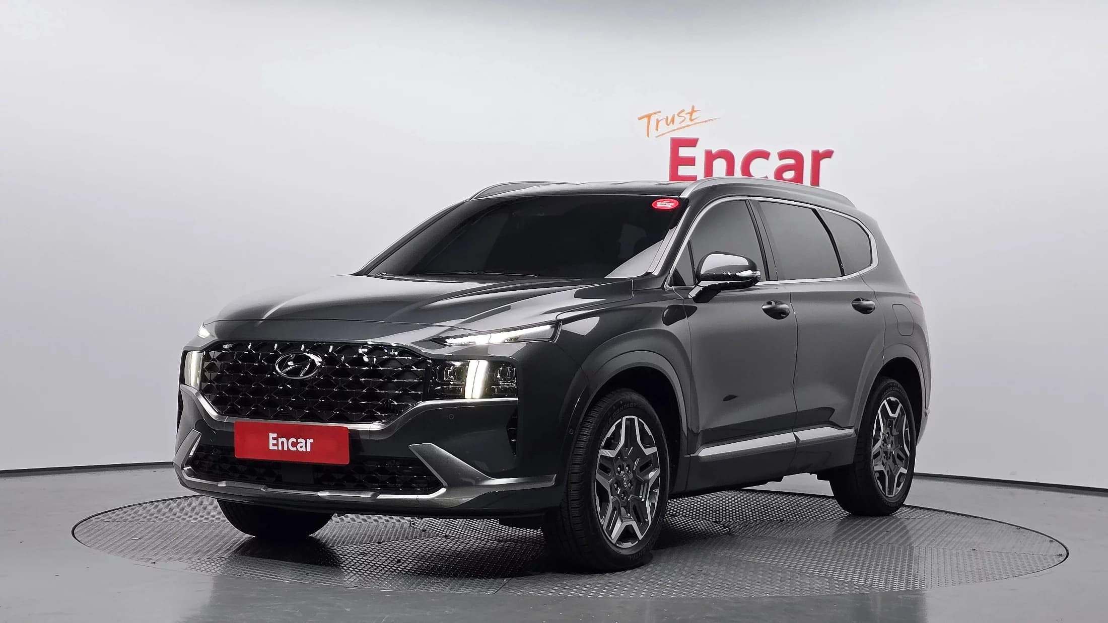 Hyundai Santa Fe HEV 1.6 2WD Calligraphy, гибрид, 2022 г. 41124 км.