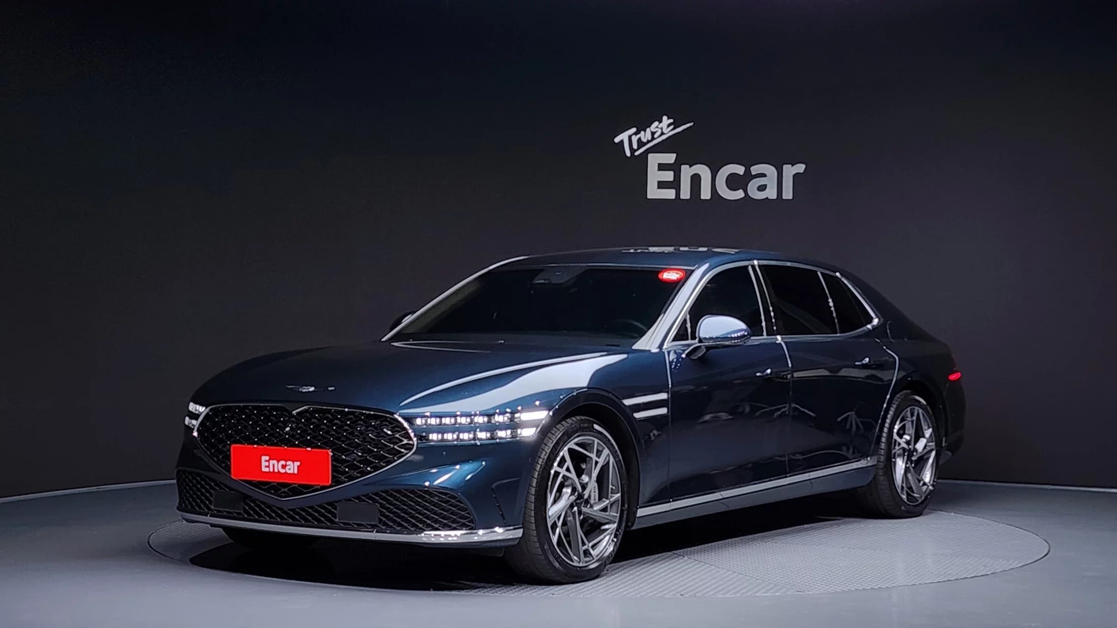 Genesis G90 Gasoline 3.5 Turbo AWD, 2022 г. 53121 км.