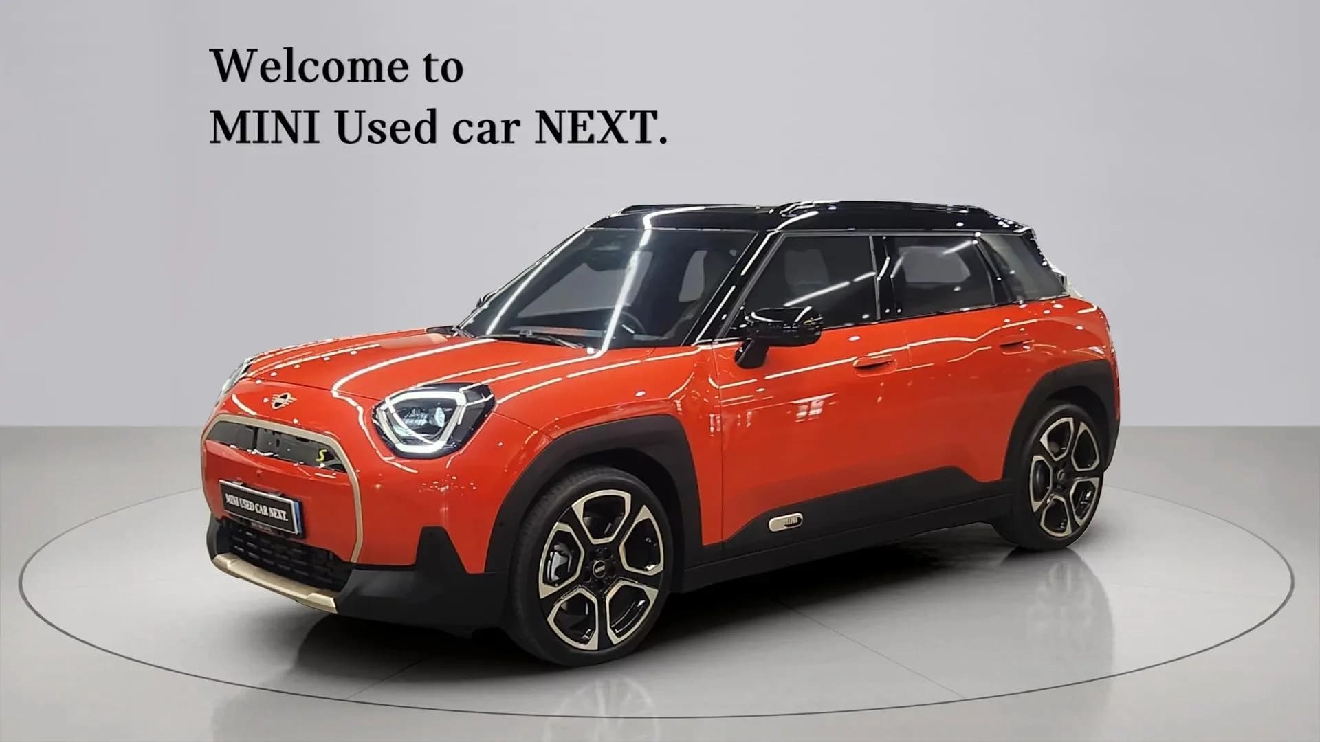 MINI Aceman SE Favoured, электромобиль, 2025 г. 5750 км.